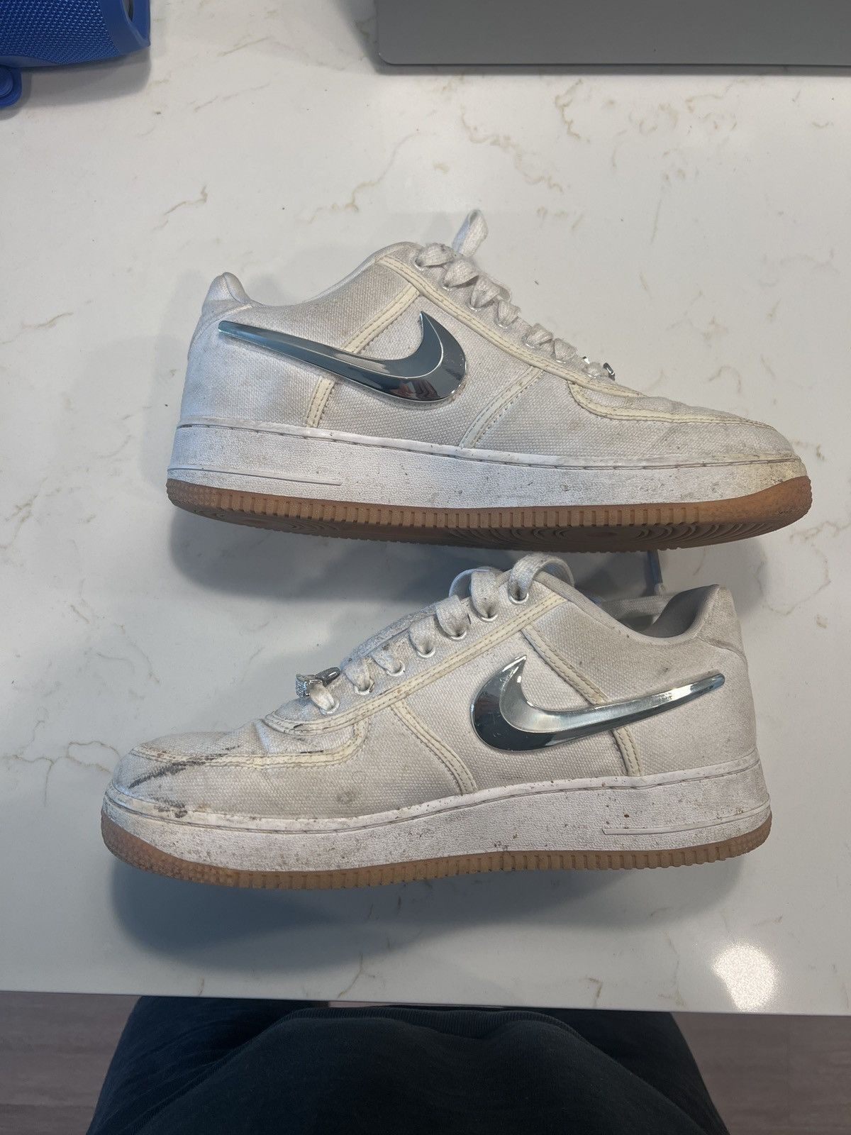 Nike Travis Scott x Nike Air Force 1 Low – White OG – Size 10 Size US 10 / EU 43 - 2 Thumbnail