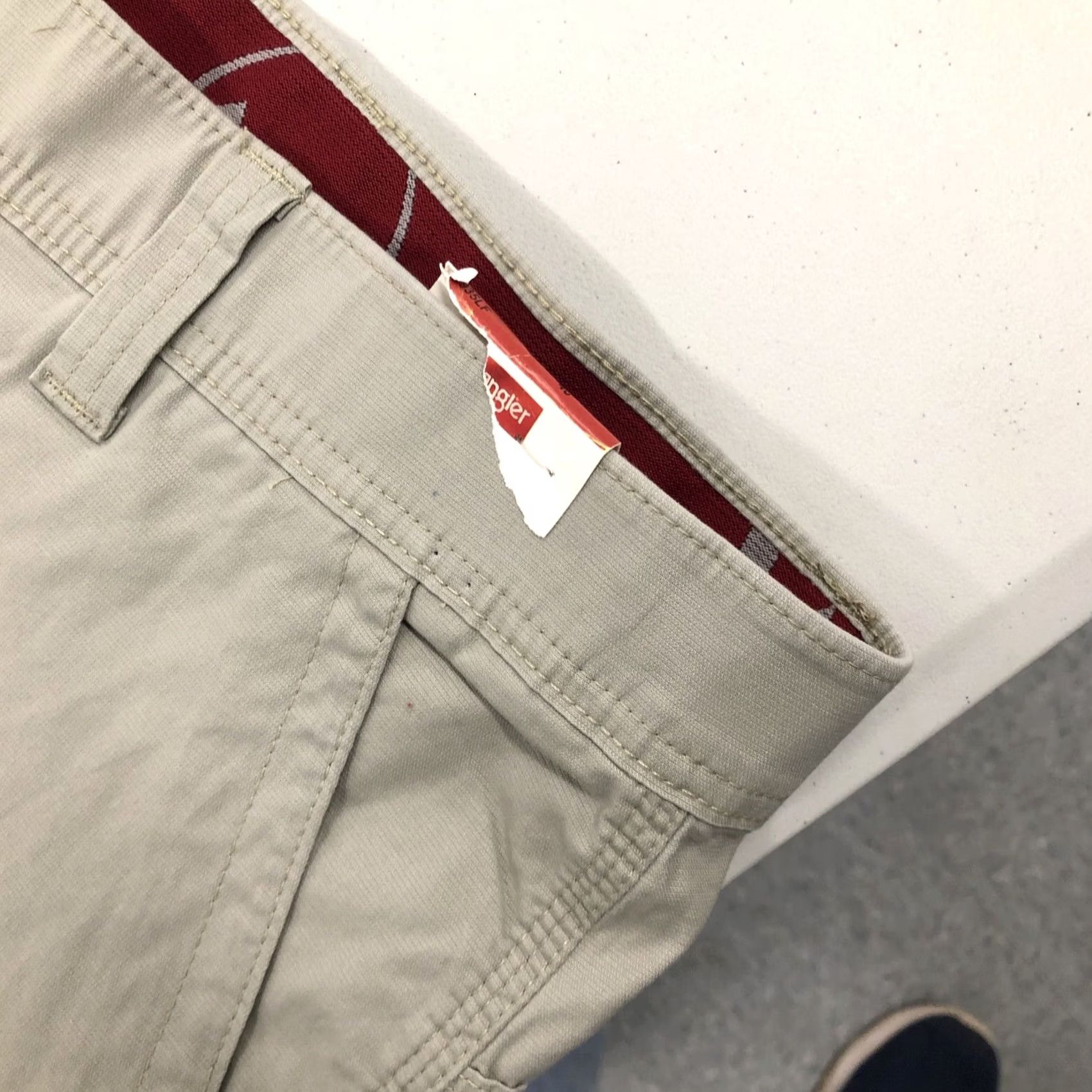 Wrangler Wrangler Mountain 48 X 9 Lightweight Outdoor Hiking Utility Shorts Mens Big & Tall Cargo Pockets Beige 48 Classic Outdoor Size US 32 / EU 48 - 4 Thumbnail