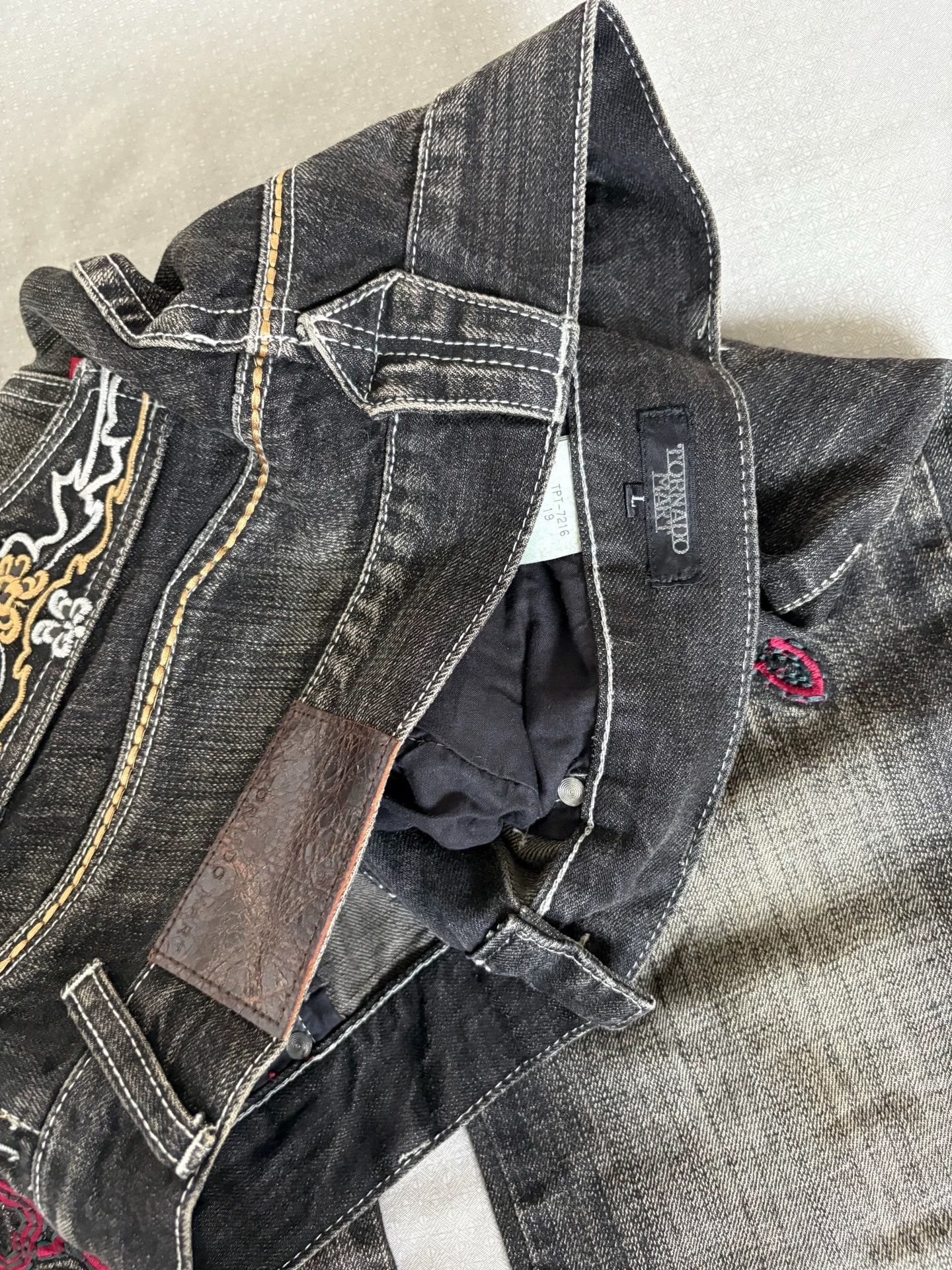 Tornado Mart Tornado Mart Vintage Rare Embroidered Flared Jeans Size 28" / US 6 / IT 42 - 6 Thumbnail