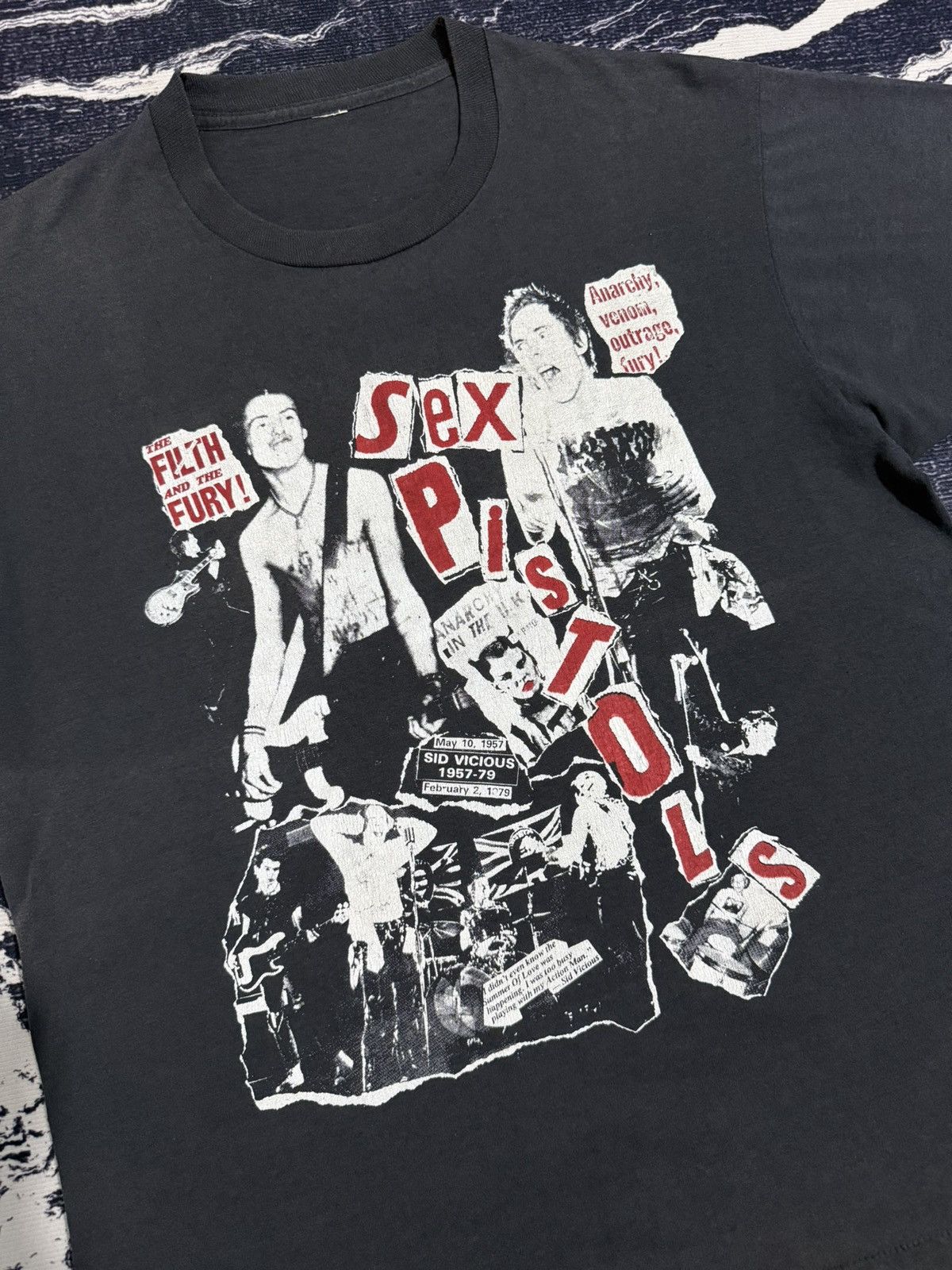 Band Tees Vintage sex pistols the filth & the fury 1980 tshirt Size US M / EU 48-50 / 2 - 5 Thumbnail