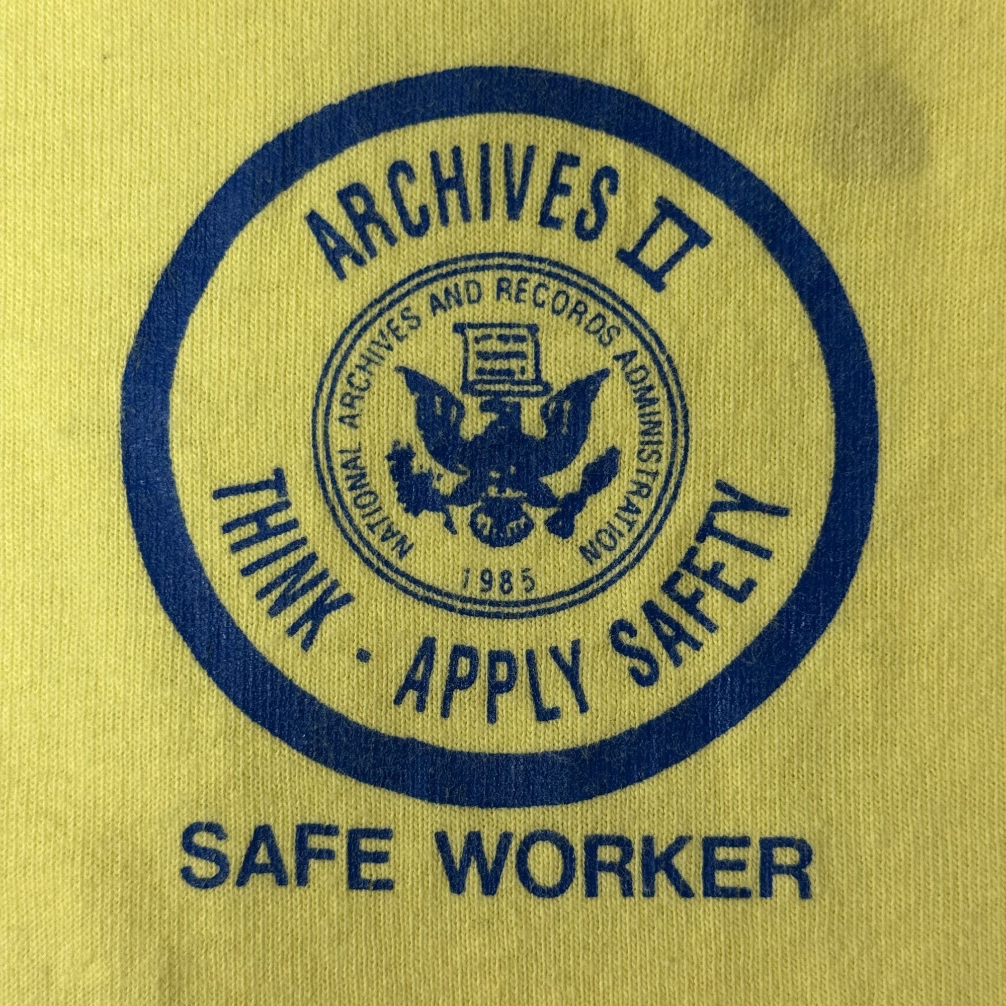 Fruit Of The Loom USA National ARCHIVES II RECORDS 1985 Hidden America T Shirt Size US L / EU 52-54 / 3 - 3 Thumbnail