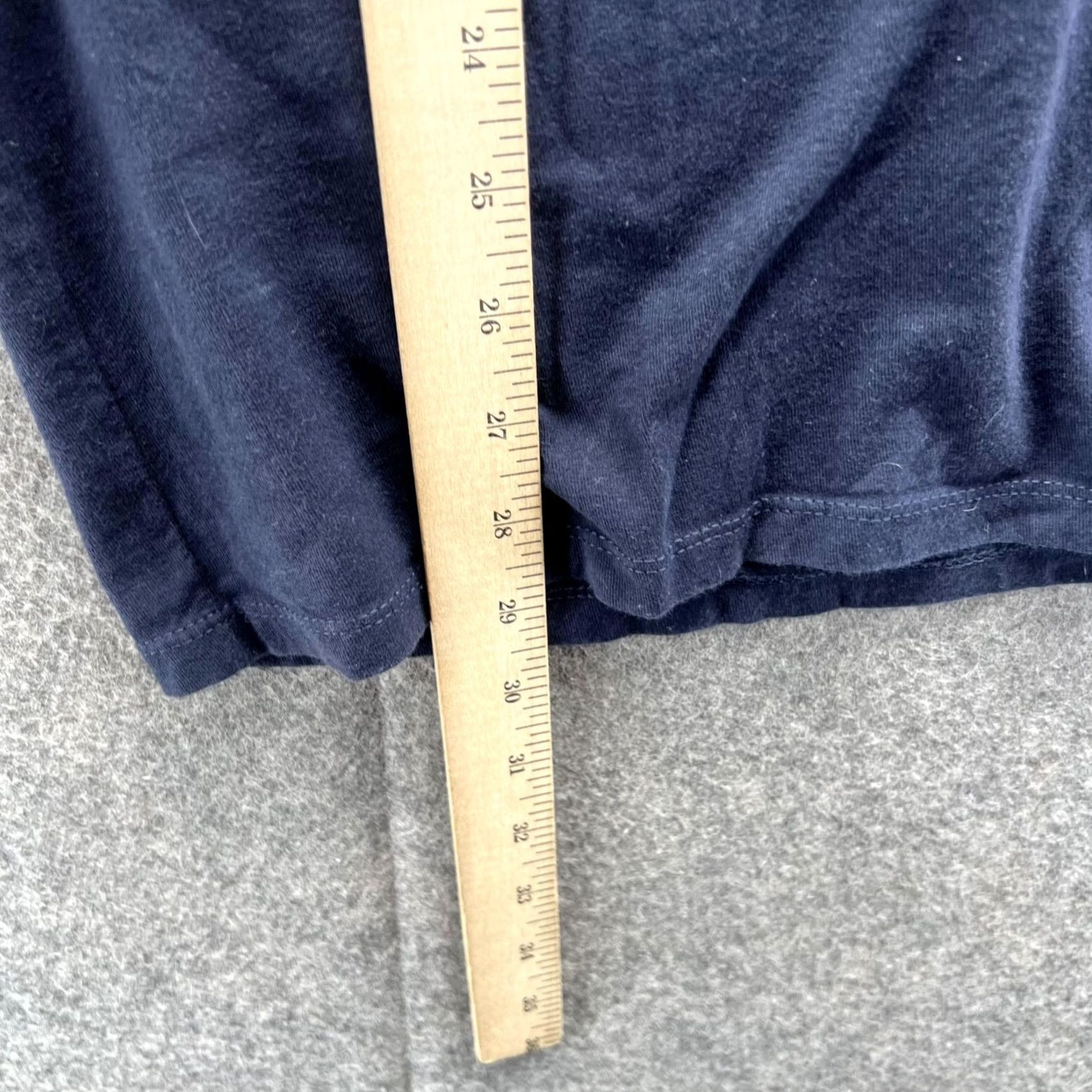 Champion VINTAGE Champion Shirt Men XL Adult Blue Navy CottonCrew Neck Short Sleeve Logo All Seasons 90s? Size US XL / EU 56 / 4 - 7 Thumbnail