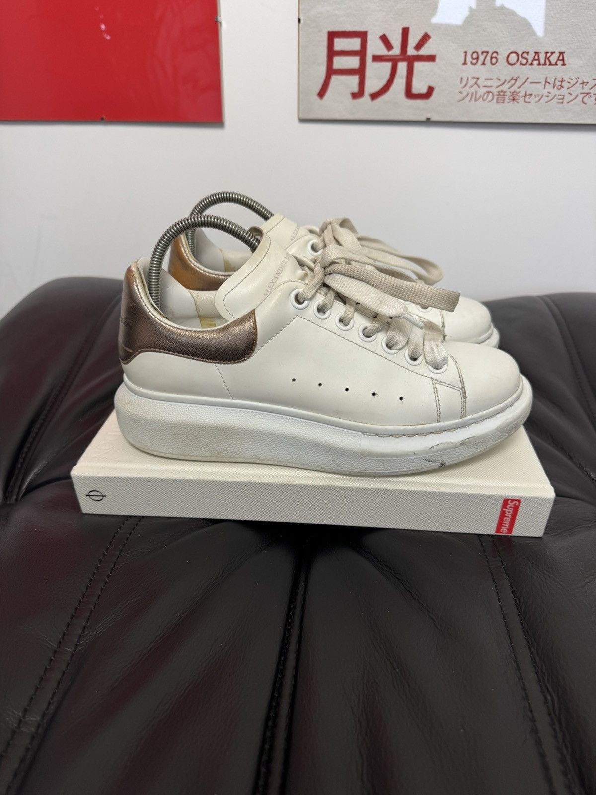 Alexander McQueen Alexander Mcqueen Oversize Sneakers Women White Leather Size US 7 / IT 37 - 4 Thumbnail