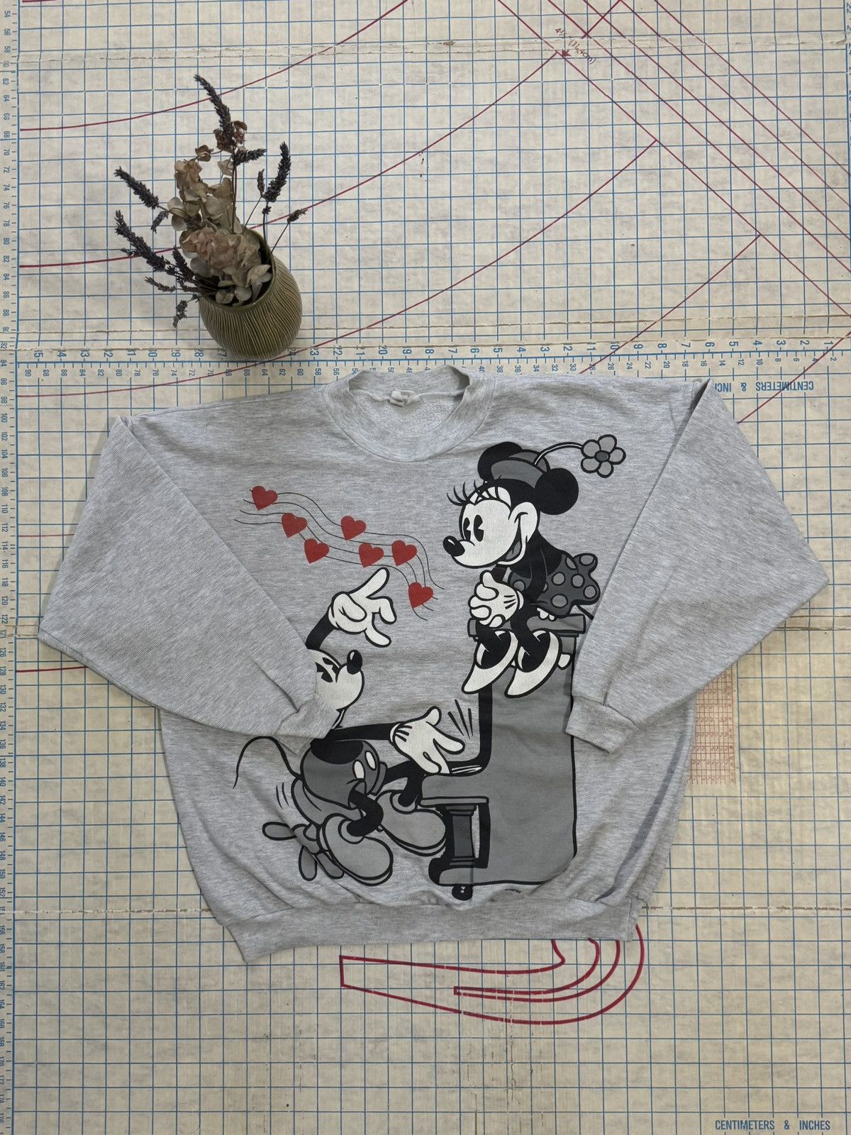 Disney × Mickey Mouse × Vintage Vintage Mickey & Minnie Mouse Piano Graphic Crewneck Women L Size L / US 10 / IT 46 - 7 Thumbnail