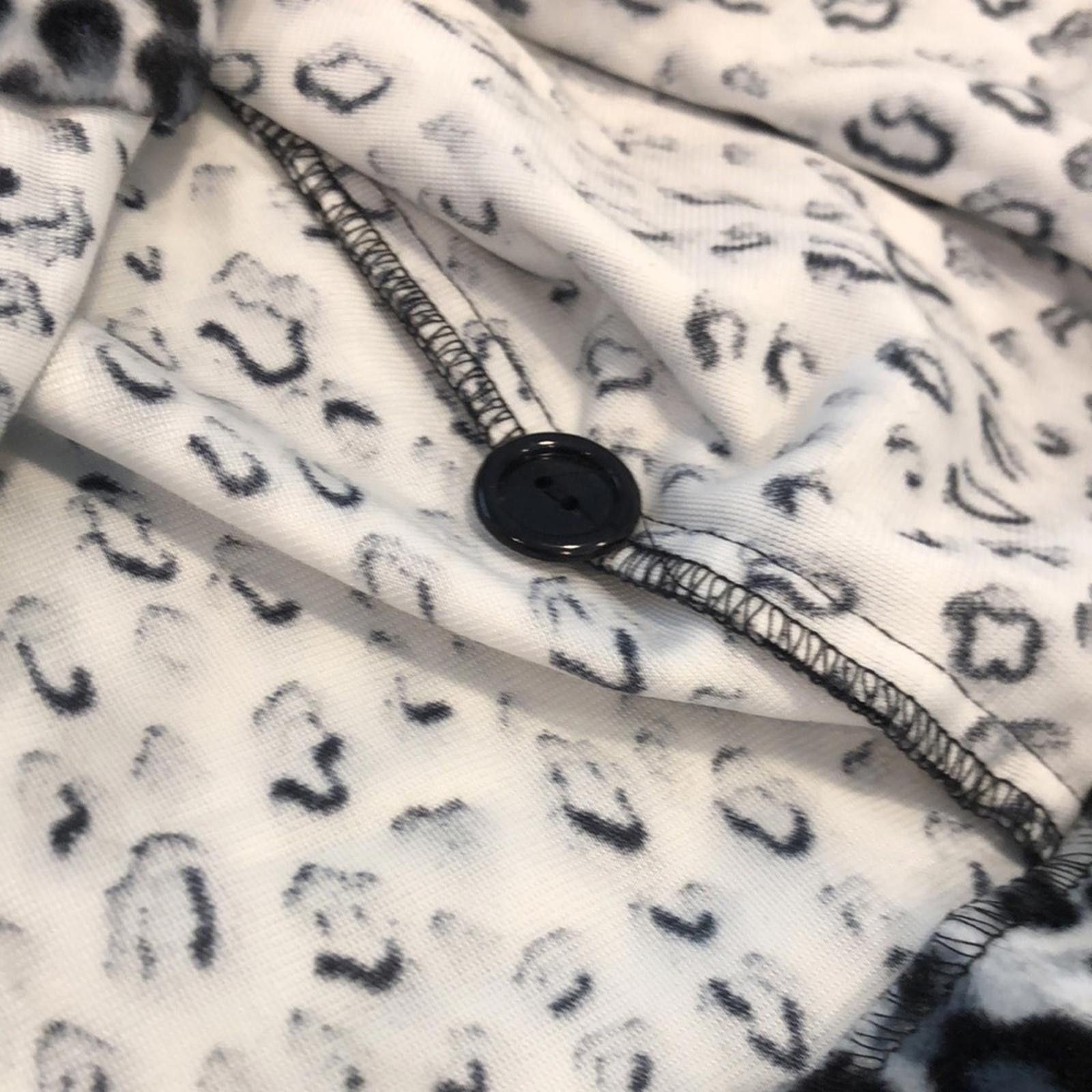 Other Amy Byer plush faux fur leopard print coat plush SZ SM Size S / US 4 / IT 40 - 8 Thumbnail