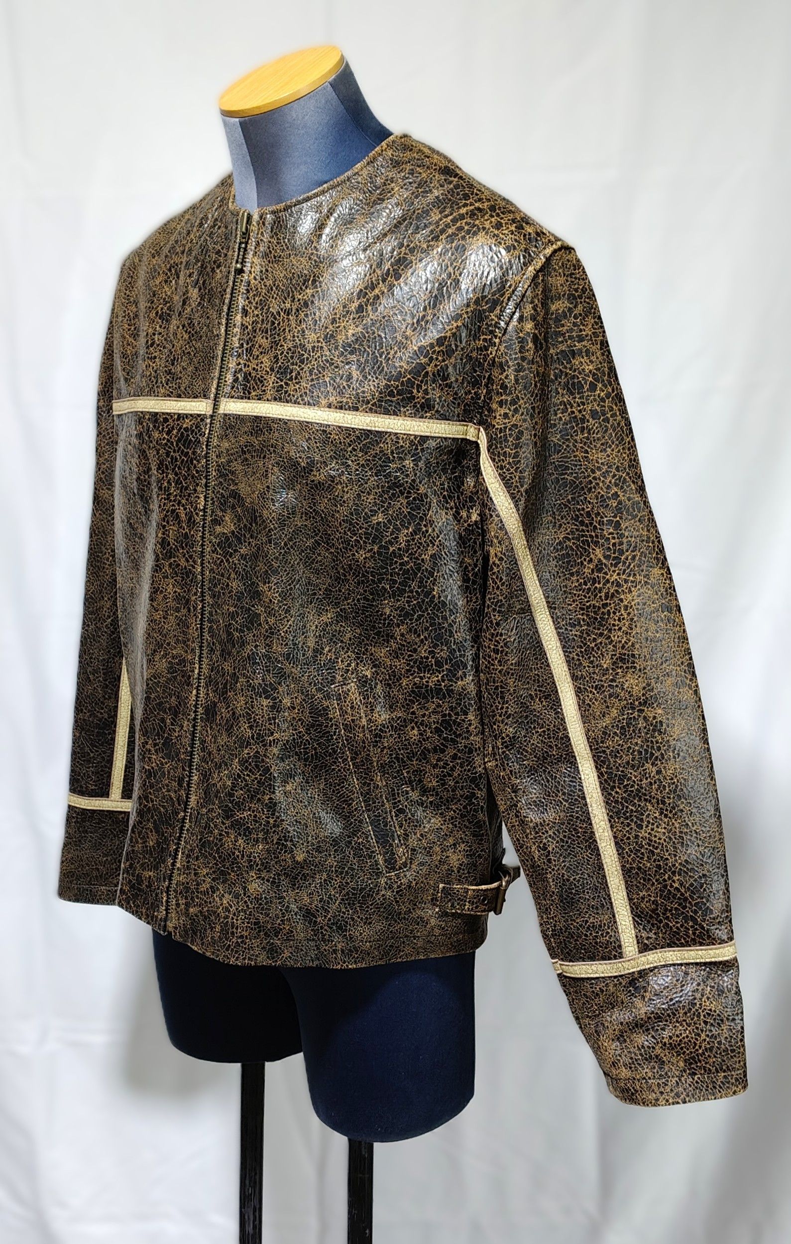 Guess Veste Guess USA en cuir craquelé Neuve avec étiquette Size US L / EU 52-54 / 3 - 2 Thumbnail