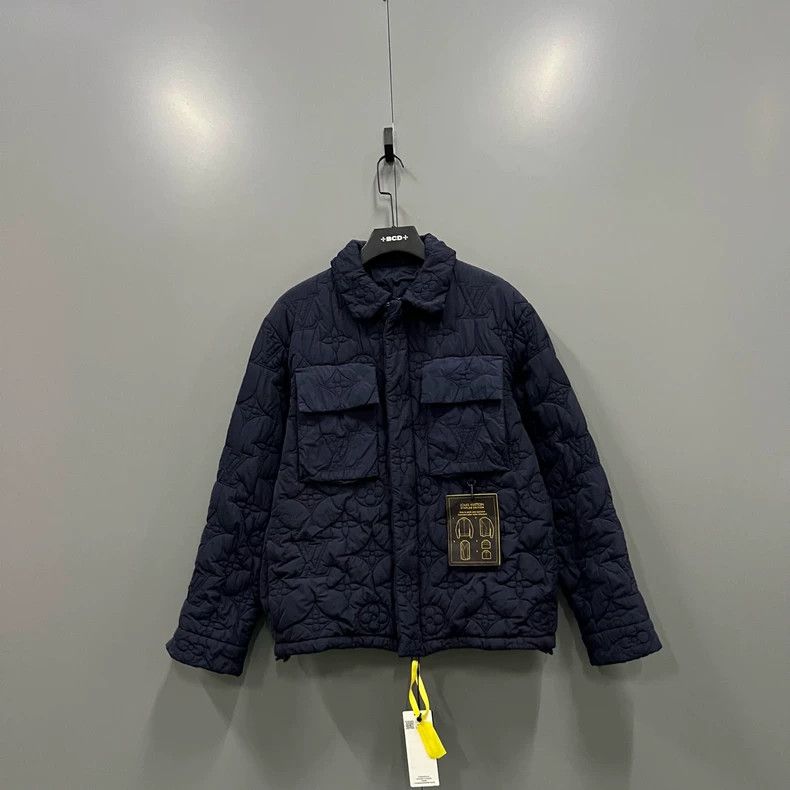 Louis Vuitton Louis Vuitton Navy Embossed Jacket 2503-Nextarrow Size US M / EU 48-50 / 2 - 1 Thumbnail
