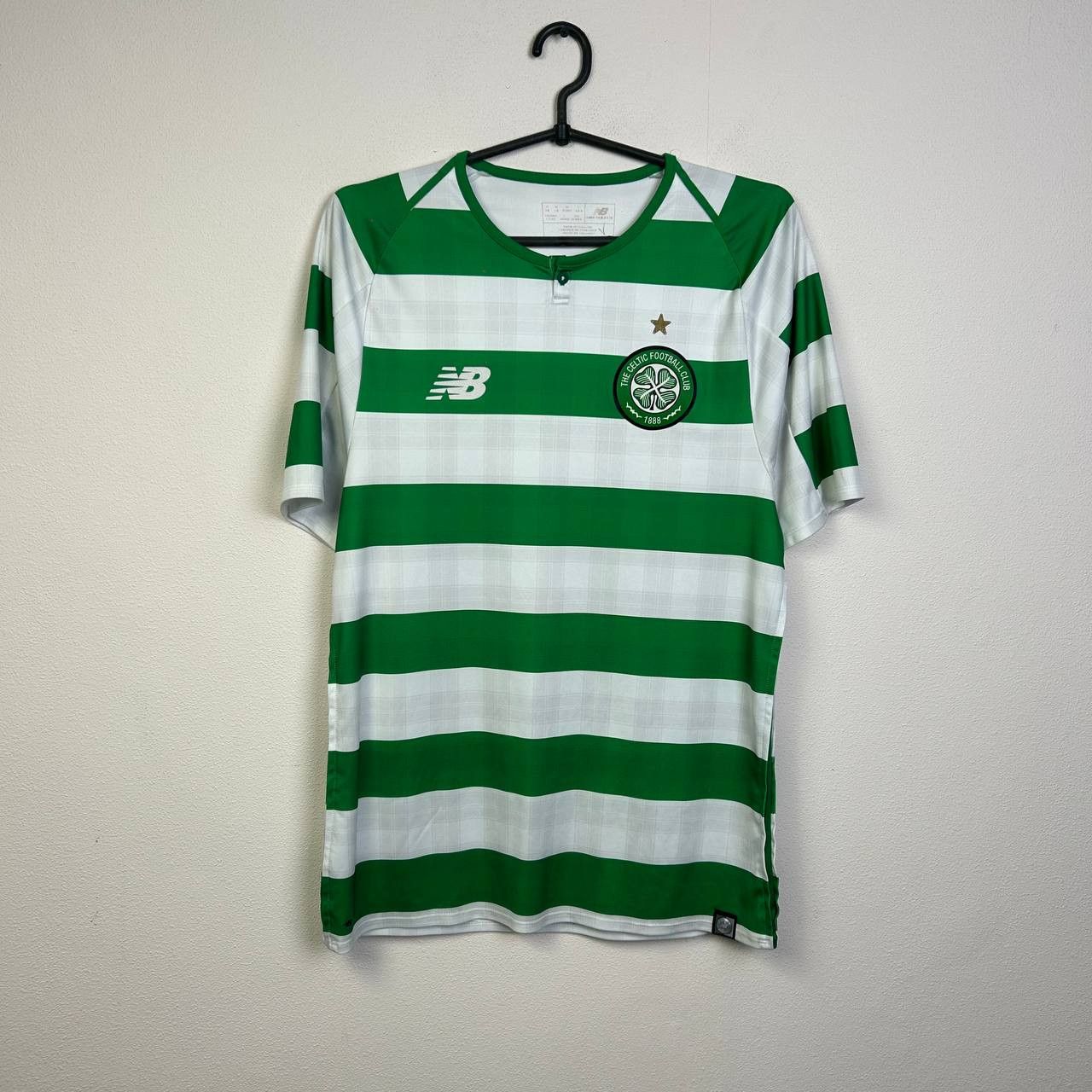 New Balance Mens New Balance FC Celtic 2020 home soccer jersey Size US M / EU 48-50 / 2 - 1 Thumbnail