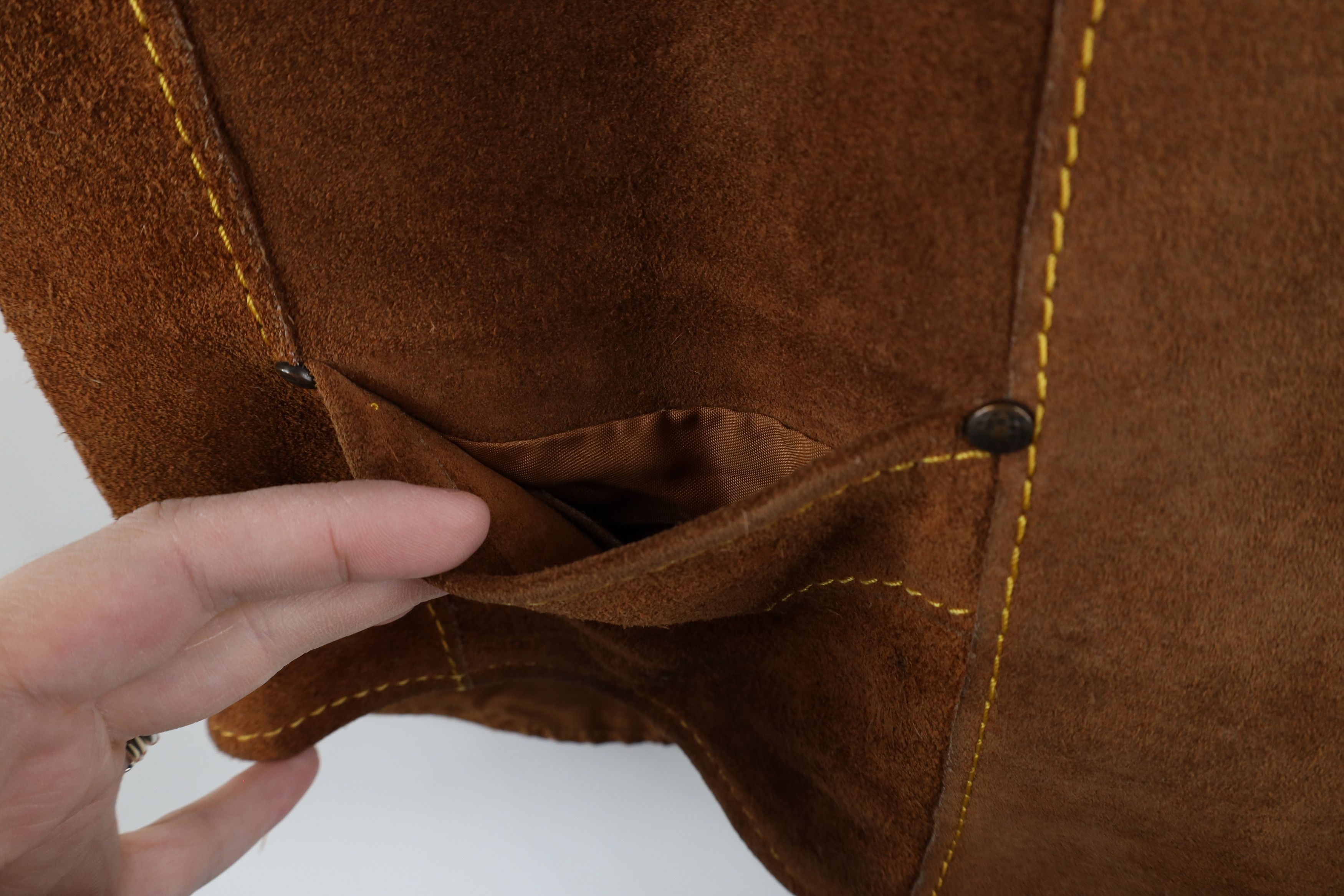 Vintage Vintage 70s Streetwear Suede Leather Western Vest Jacket USA Size US L / EU 52-54 / 3 - 4 Thumbnail