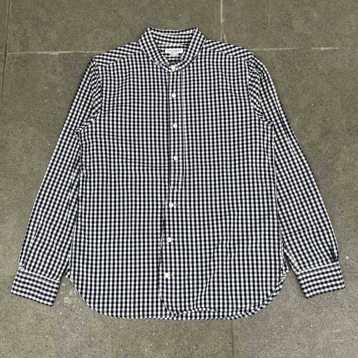 a blue garments plaid shirt button