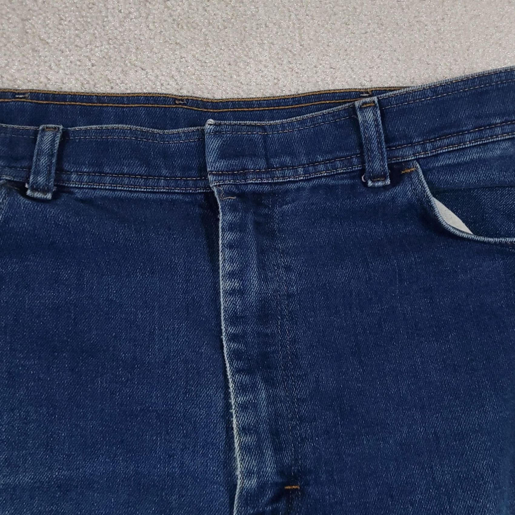 Wrangler Wrangler Jeans Mens 38x30 Blue Denim Straight Leg Classic Fit Pants Distressed VINTAGE? No — use non-vintage. Size US 38 / EU 54 - 4 Thumbnail
