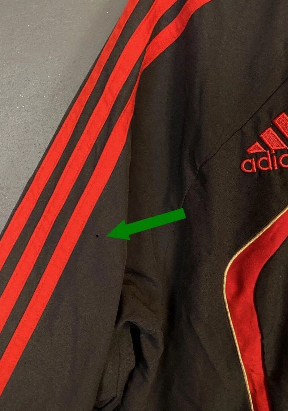 Adidas Adidas 2009/2010 Liverpool jacket Size US M / EU 48-50 / 2 - 2 Thumbnail