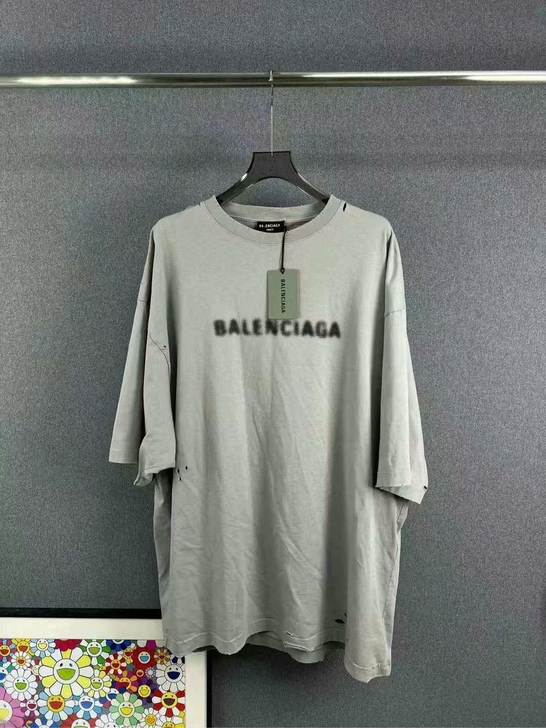 Balenciaga balenciaga distressed short sleeve t-shirt Size US M / EU 48-50 / 2 - 1 Thumbnail