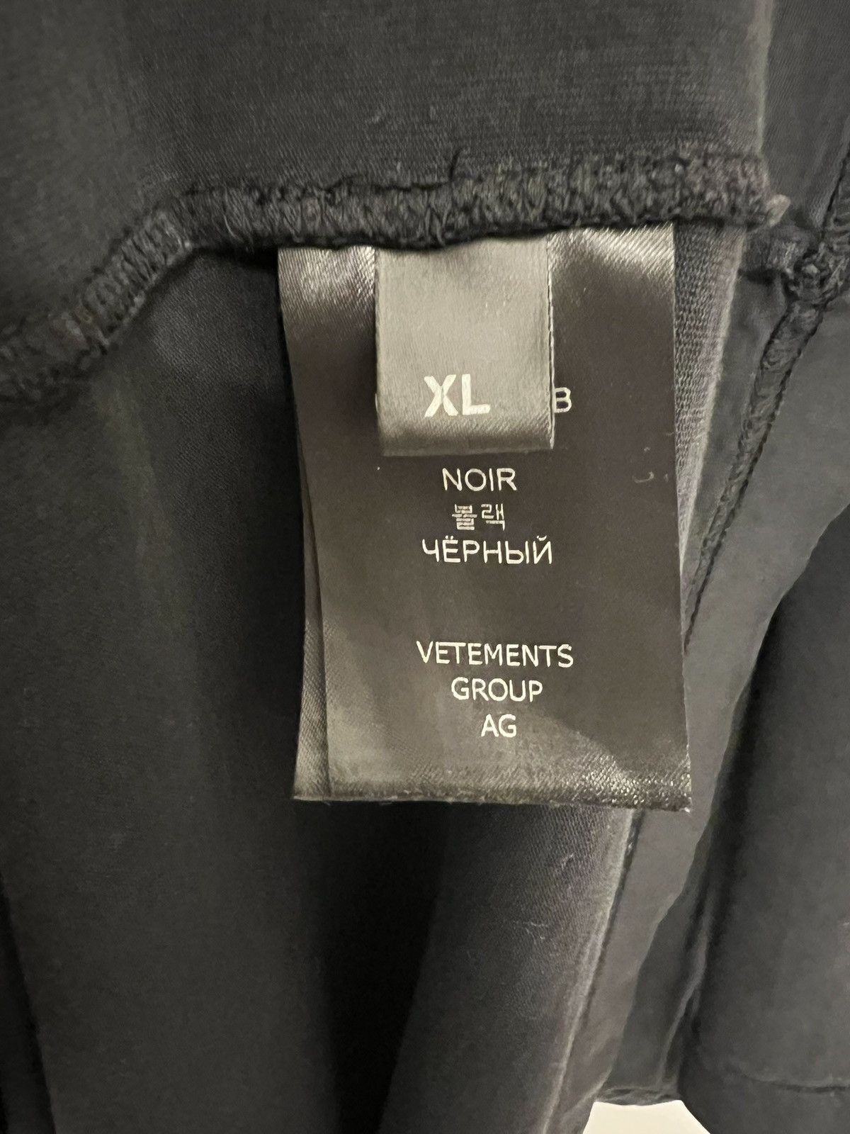 Vetements Vetements Limited Edition T Shirt Size US XL / EU 56 / 4 - 3 Thumbnail