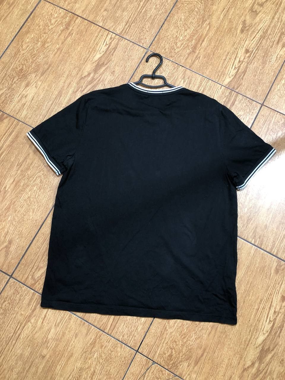 Fred Perry Fred Perry Navy Twin Tipped Logo T-Shirt Size US XL / EU 56 / 4 - 14 Thumbnail