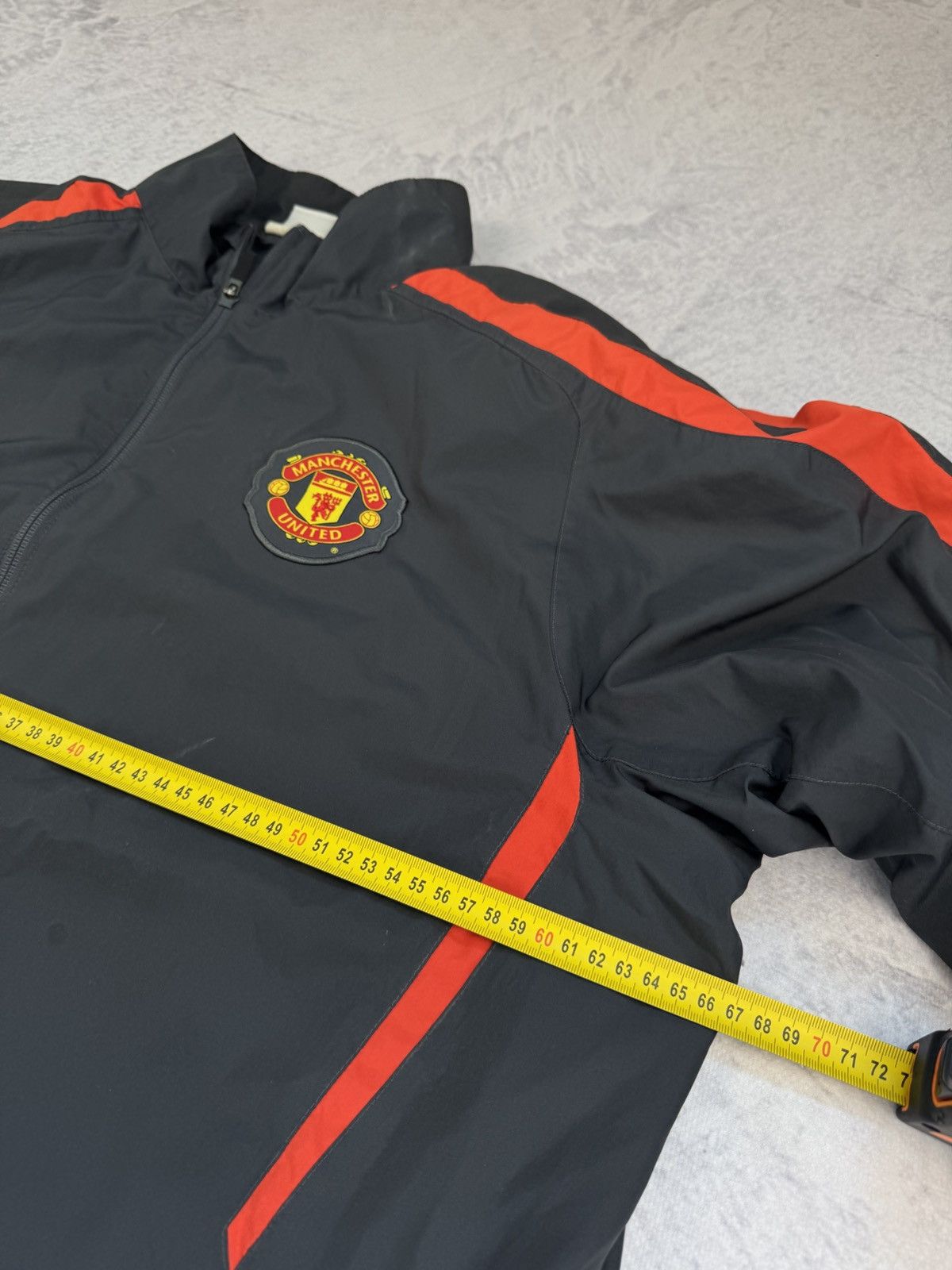 Nike × Vintage NIKE MANCHESTER UNITED VINTAGE BASIC LOGO BAGGY LIGHT JACKET Size US XL / EU 56 / 4 - 9 Thumbnail