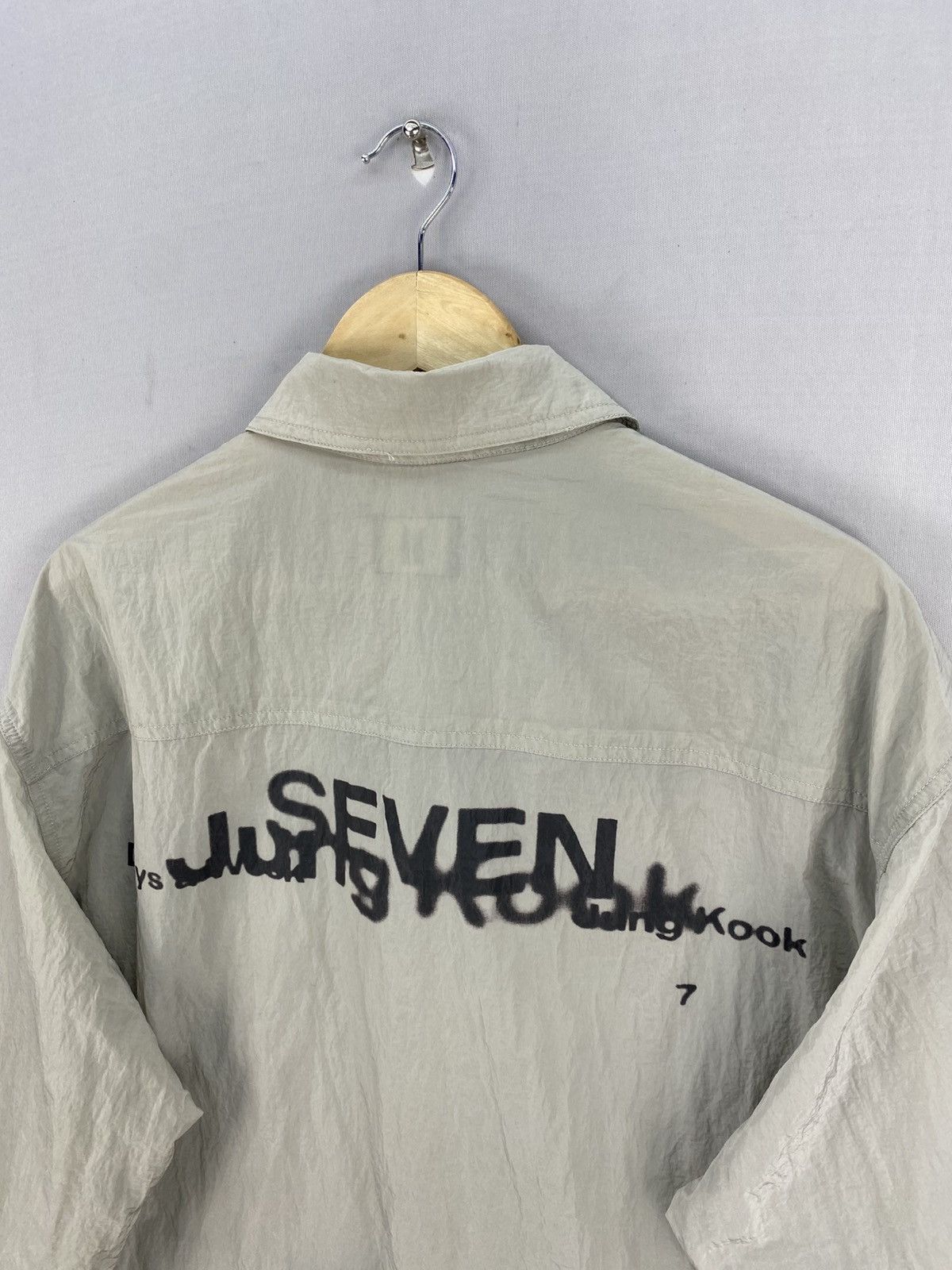 Band Tees BTS Army (SEVEN) Jung Kook Coach Jacket Size US XL / EU 56 / 4 - 5 Thumbnail