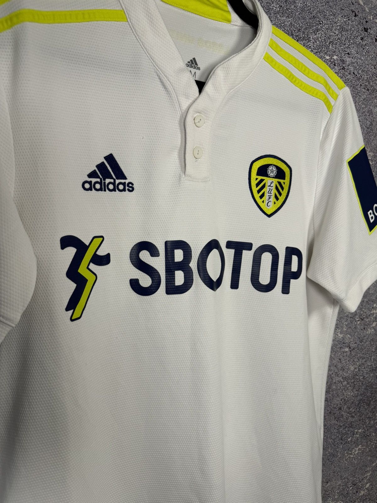 Adidas × Vintage Vintage Leeds United 2021/22 Adidas Soccer Jersey Medium Size US M / EU 48-50 / 2 - 5 Thumbnail