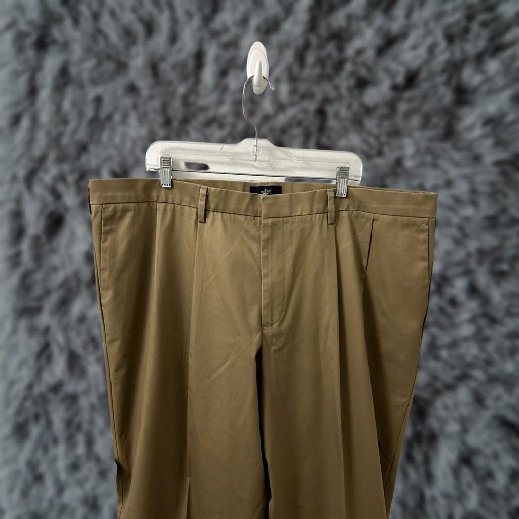 Dockers Dockers Pants Mens 44x31 Tan Khaki Relaxed Fit Pleated Cuffed Chino Trousers Size US 44 / EU 60 - 1 Thumbnail