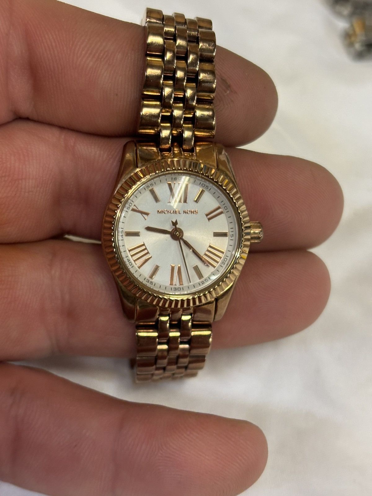 Michael Kors Michael Kors Lexington MK-3230 Women’s Watch! New Battery! Size ONE SIZE - 2 Thumbnail
