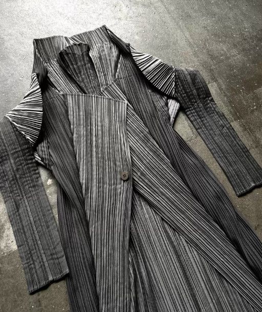 Issey Miyake ISSEY MIYAKE Pleated Coat Size L / US 10 / IT 46 - 6 Thumbnail