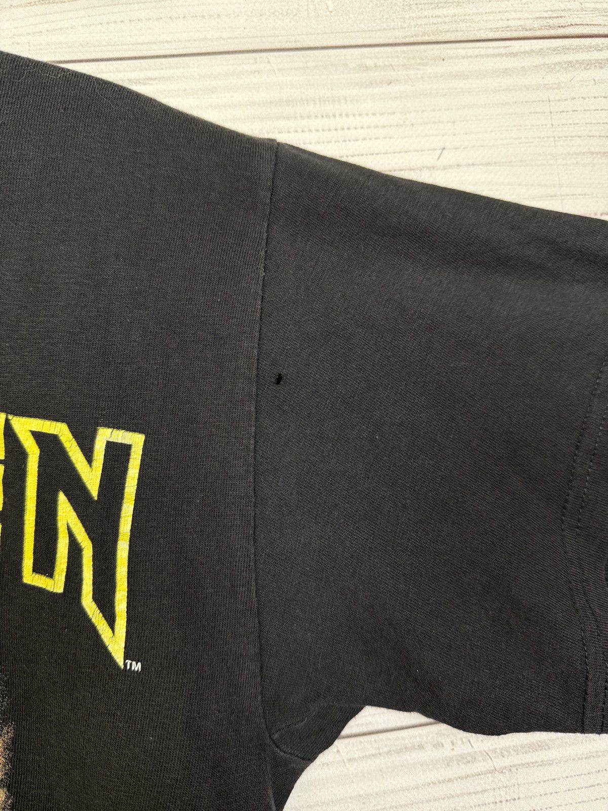 Iron Maiden Vintage IRON MAIDEN 2002 Rock Band T Shirt Tee Big Logo Size US M / EU 48-50 / 2 - 10 Thumbnail