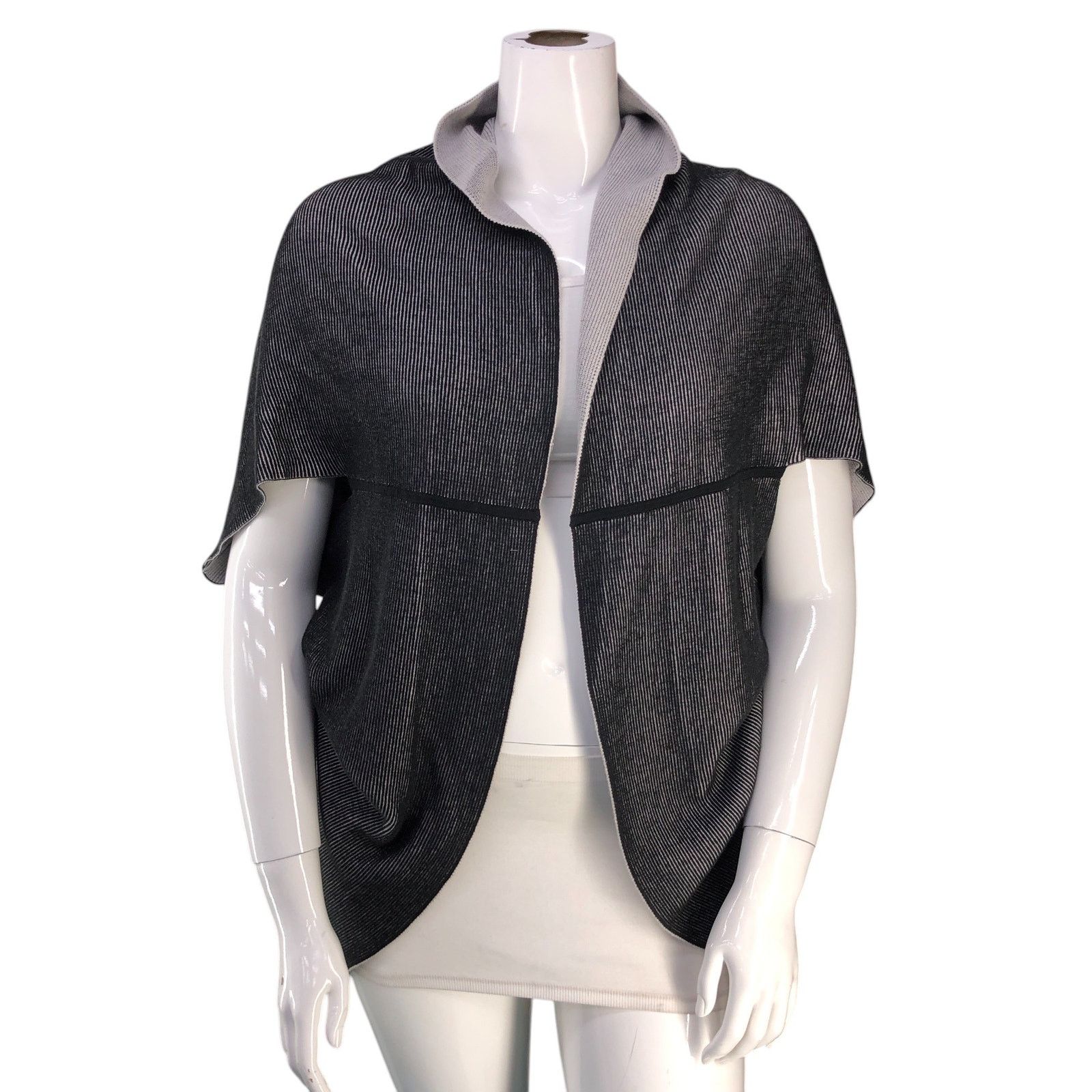 Lululemon Lululemon Womens Size OS Wrap Exaltation Cardigan Reversible Size ONE SIZE - 12 Thumbnail