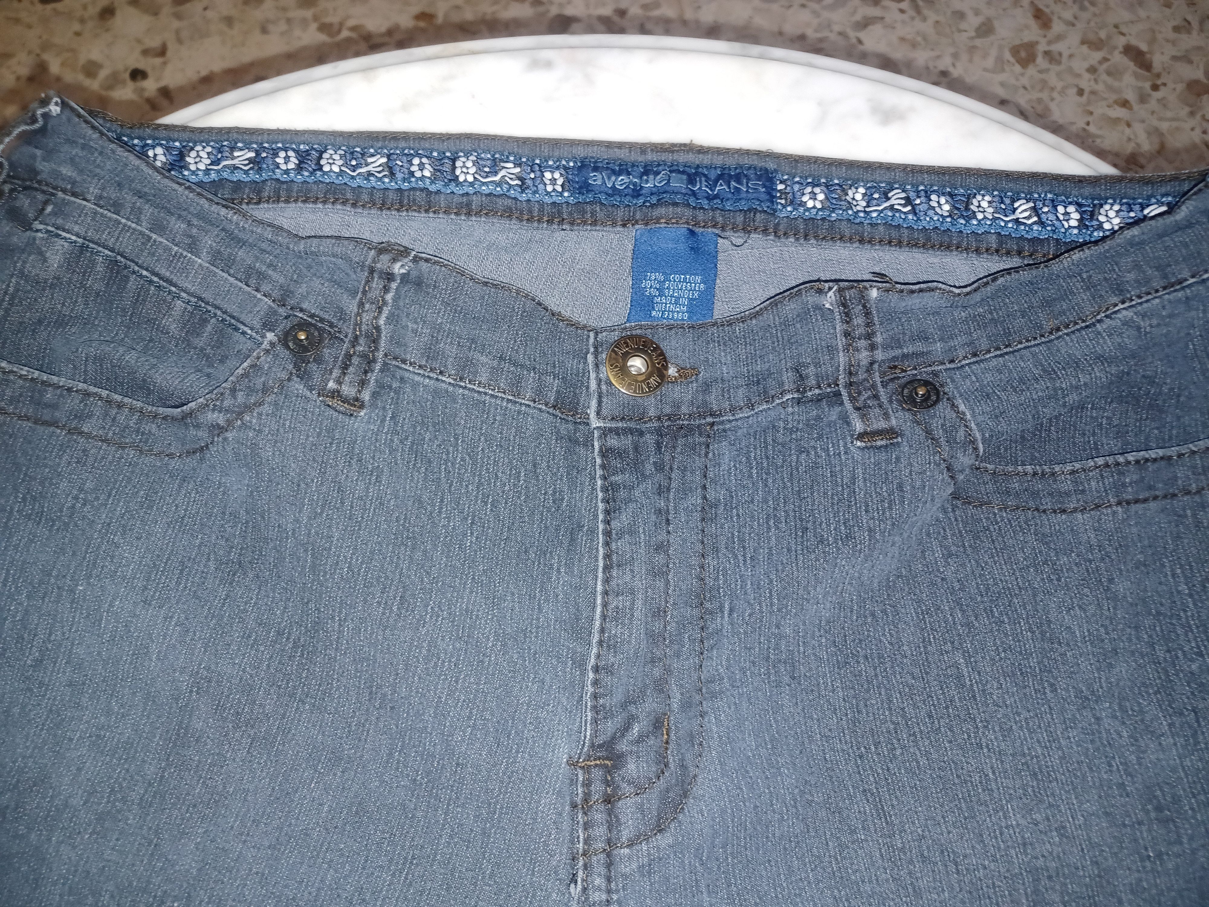 Avenue Avenue Jeans Women's Blue Jeans SZ 14 Average Size 36" / US 14 / IT 50 - 2 Thumbnail