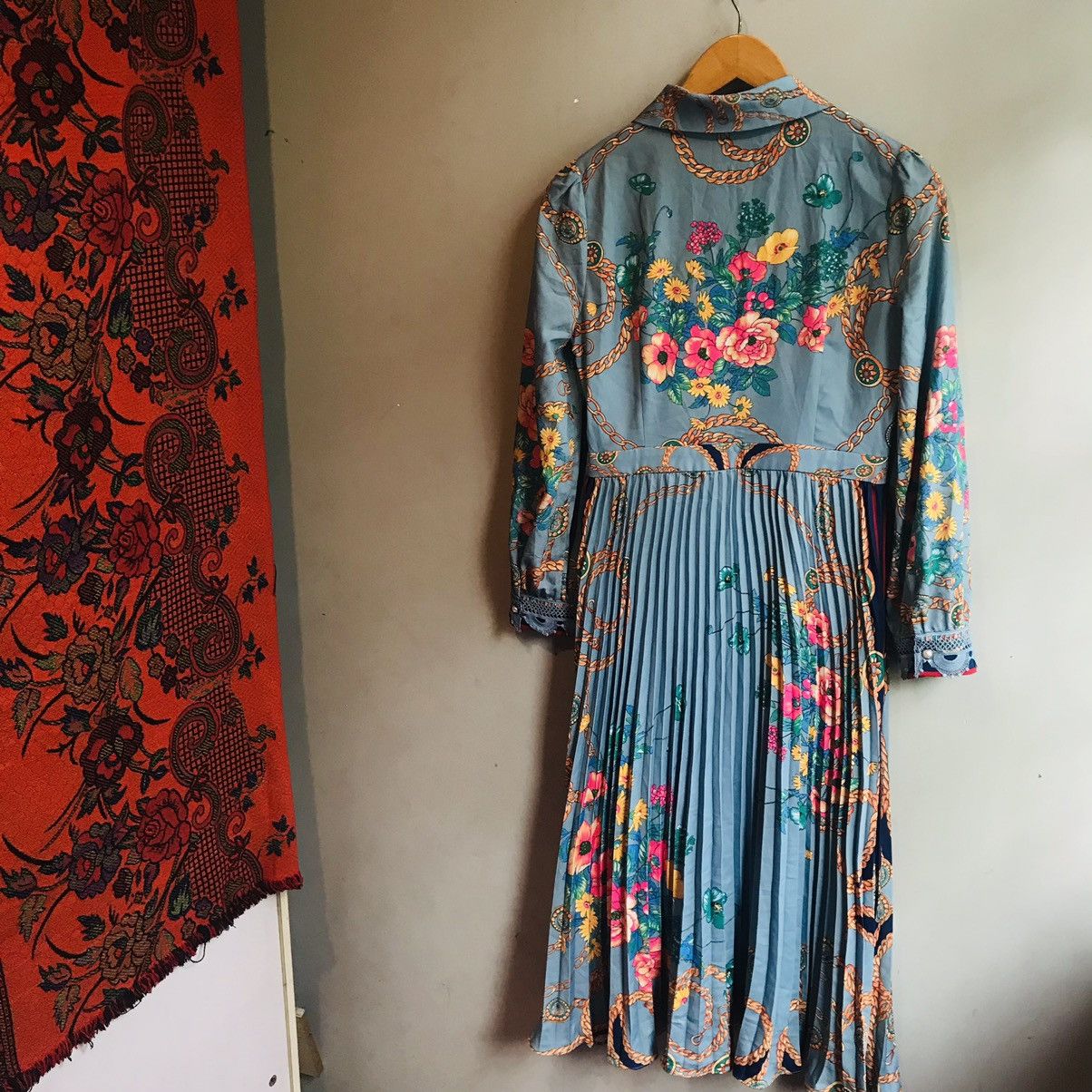 Vintage Vintage Floral Pleated Maxi Dress Size L / US 10 / IT 46 - 10 Thumbnail