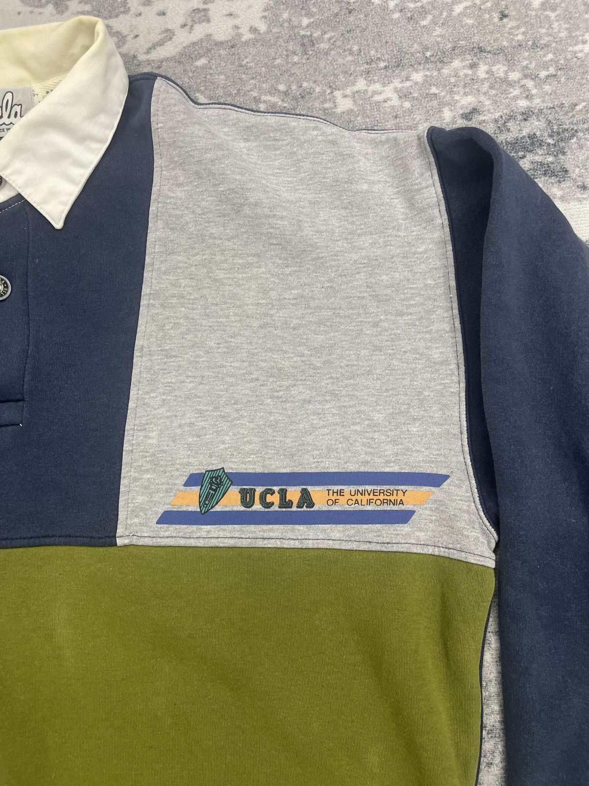 Descente Vintage Ucla Colar Raglan Sweatshirt Size US L / EU 52-54 / 3 - 3 Thumbnail