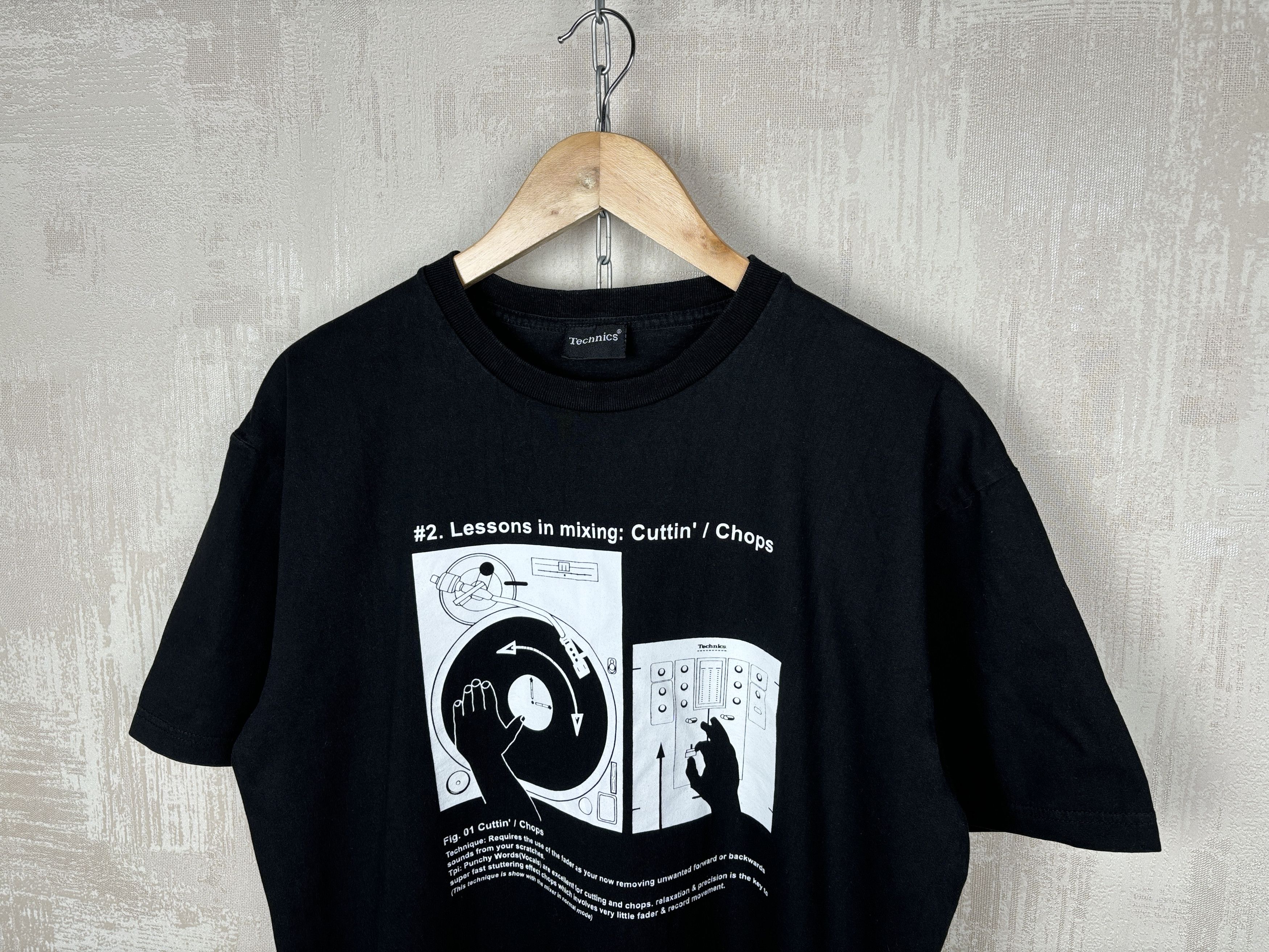Technics DJ Lessons in mixing: Cuttin  Chops Vintage Tee