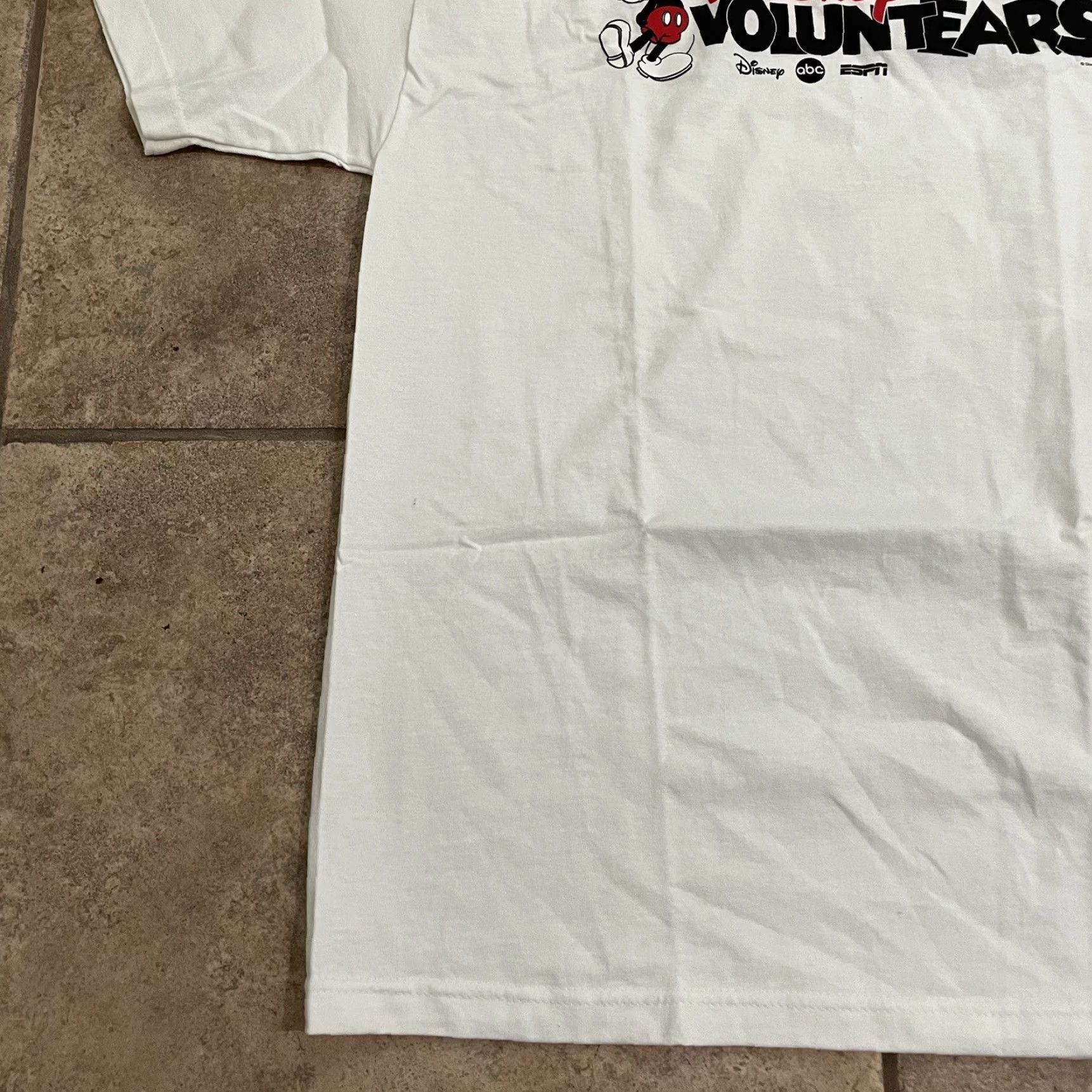 Disney Alstyle Disney VolunTears T-Shirt White 100% Cotton Mens Size L Tee Graphic Tee Disney VolunTears White Shirt Mens L Size US L / EU 52-54 / 3 - 3 Thumbnail