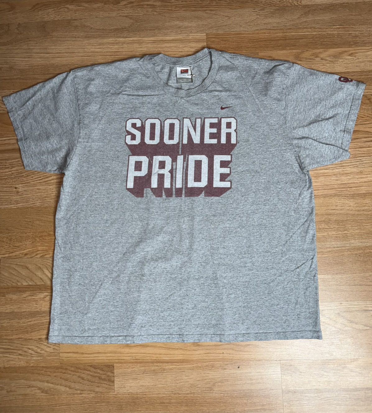 Nike Vintage Nike T Shirt Swoosh Logo Oklahoma Sooners SZ XXLarge Size US XXL / EU 58 / 5 - 1 Thumbnail