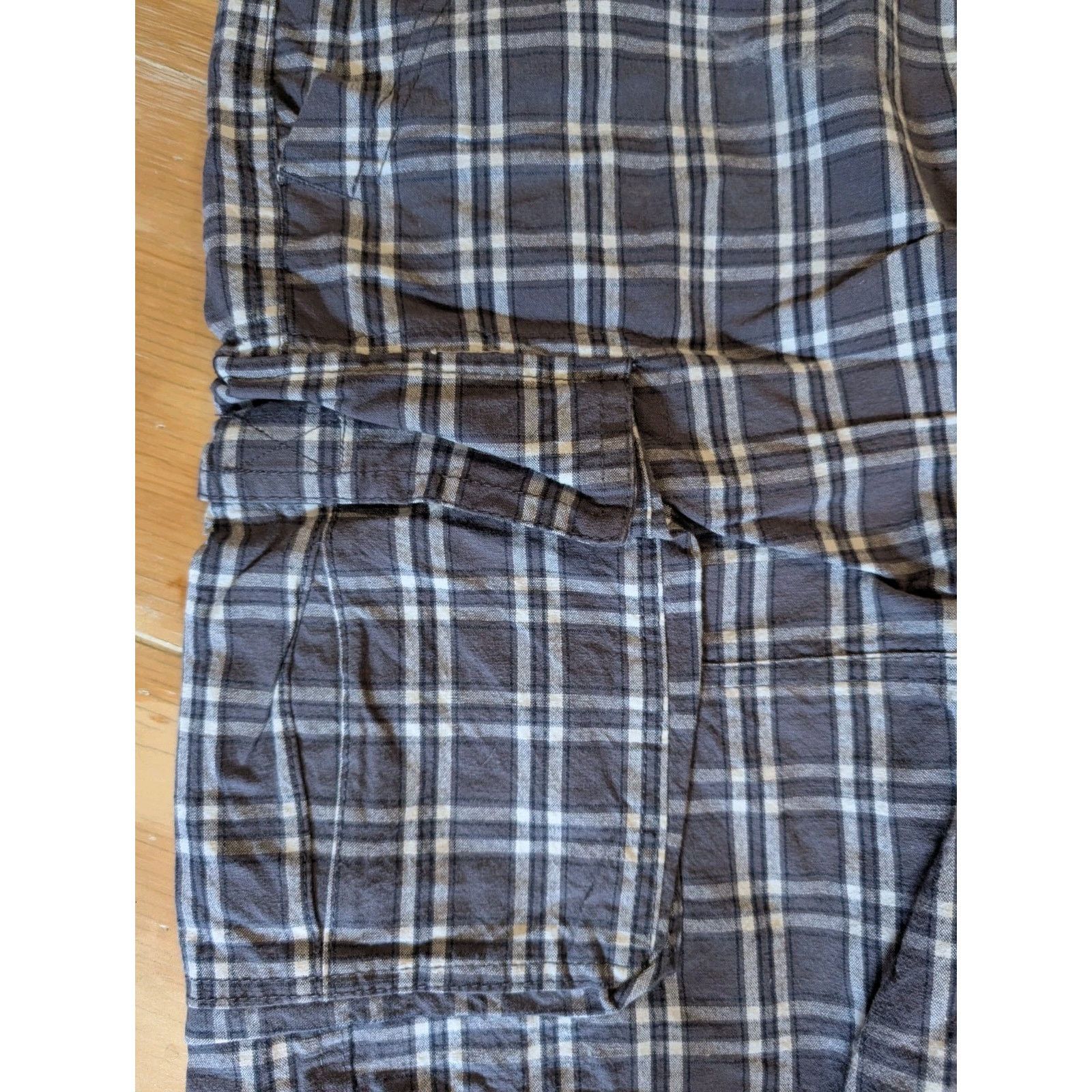 Bugle Boy Bugle Boy Men's Cargo Shorts Grey/White Plaid Size 32 Size US 32 / EU 48 - 7 Thumbnail