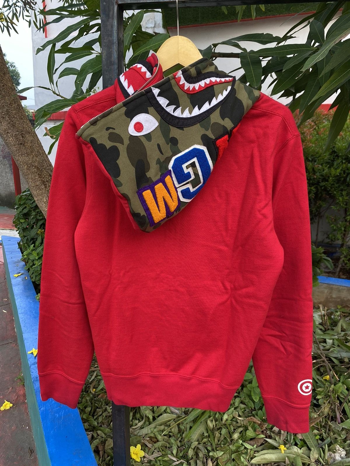 Bape 1st Camo Shark Full Zip Hoodie Size US M / EU 48-50 / 2 - 2 Thumbnail