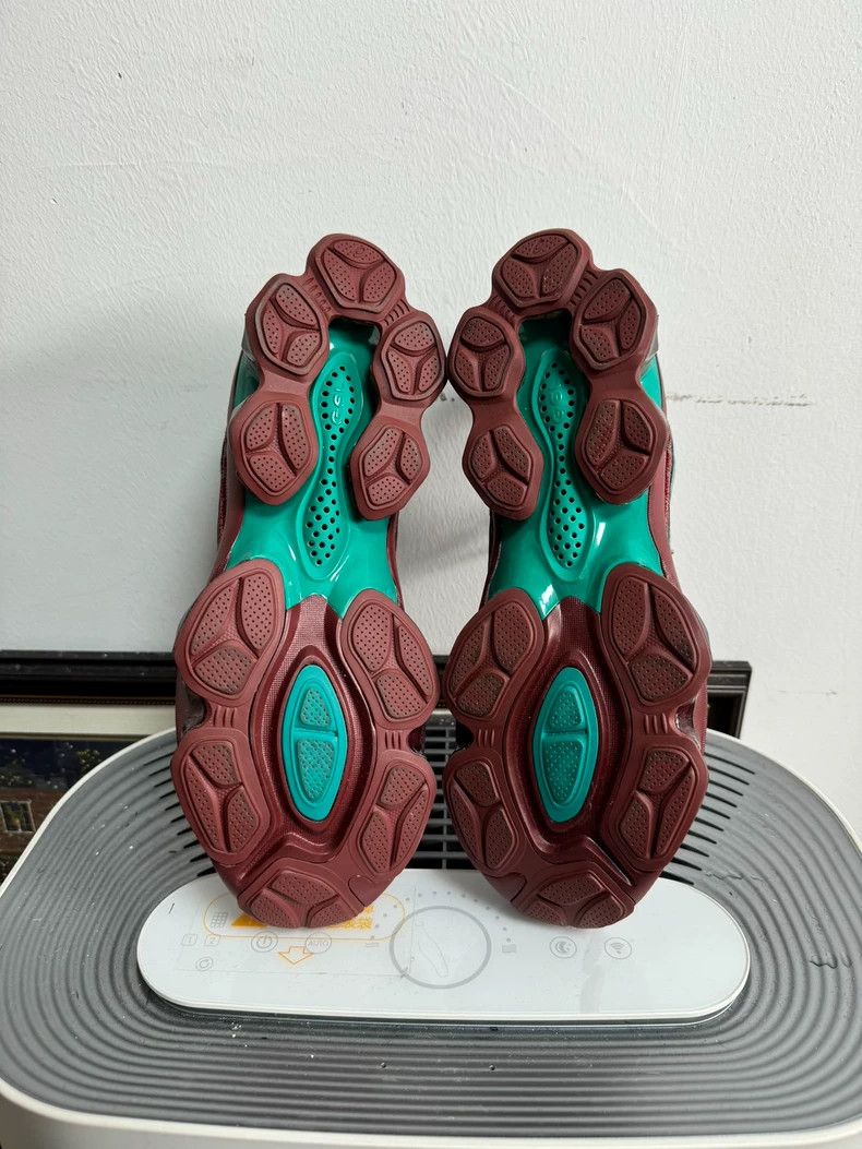 Asics × Kiko Kostadinov KIKO KOSTADINOV GEL QUANTUM Sports Shoes 2505-Nextarrow Size US 9 / EU 42 - 4 Thumbnail