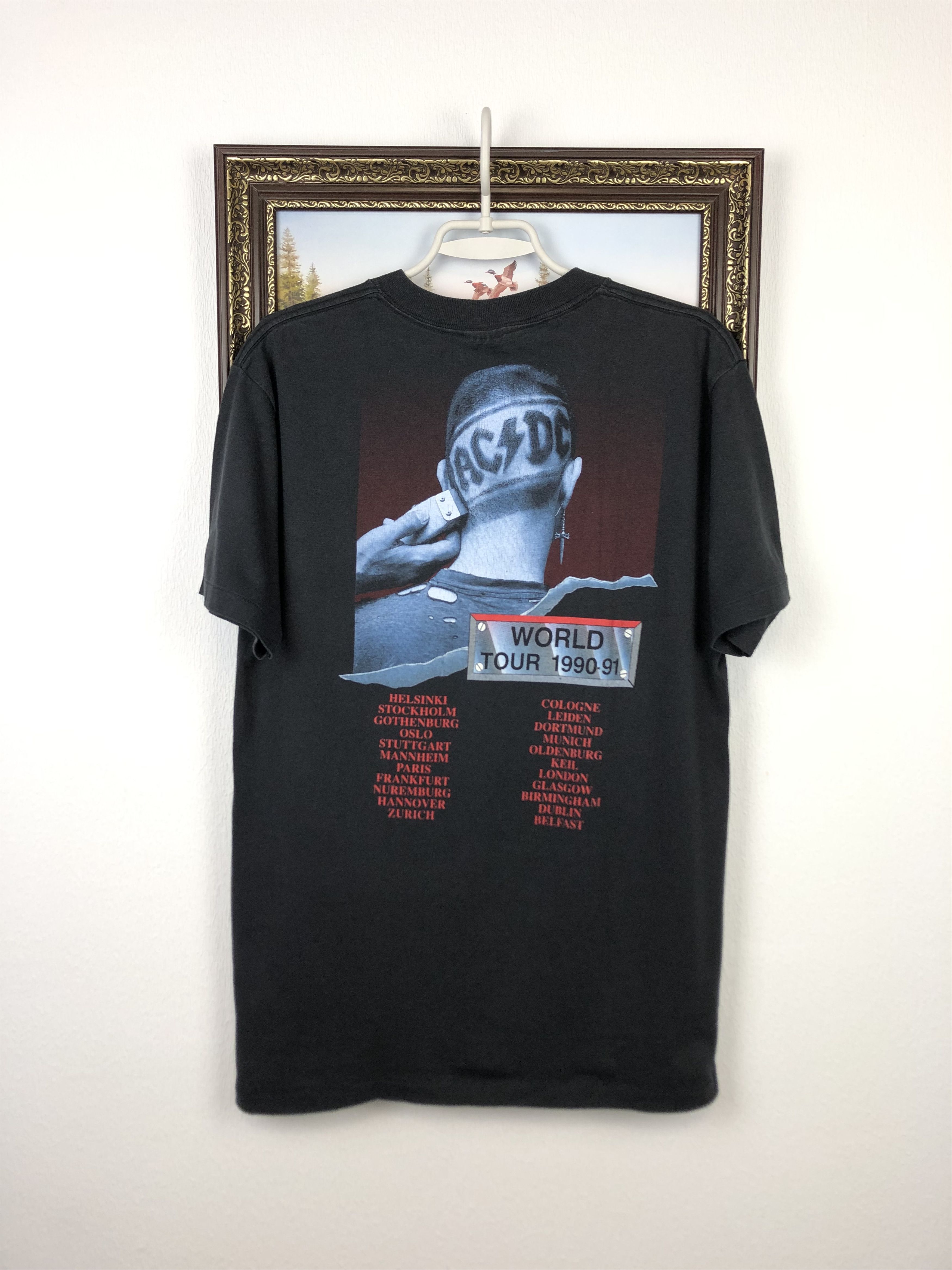 Vintage Vintage ACDC AC/DC 1991 World Tour Back in Black Shirt Tee Size US L / EU 52-54 / 3 - 9 Thumbnail