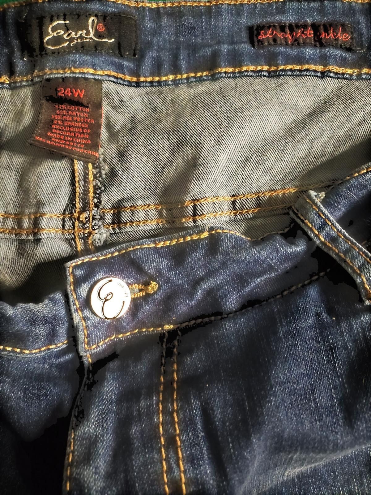 Earl Jeans Women's Capri Jeans with Decorative Trim Size 24" / US 00 / IT 34 - 6 Thumbnail