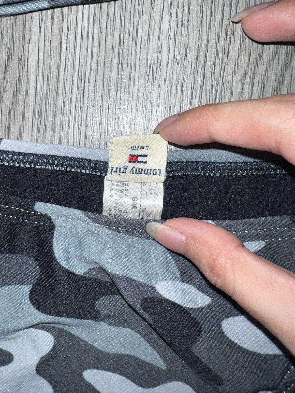 Tommy Hilfiger Vintage Tommy Hilfiger camo swim set 🖤 Size S / US 4 / IT 40 - 7 Thumbnail