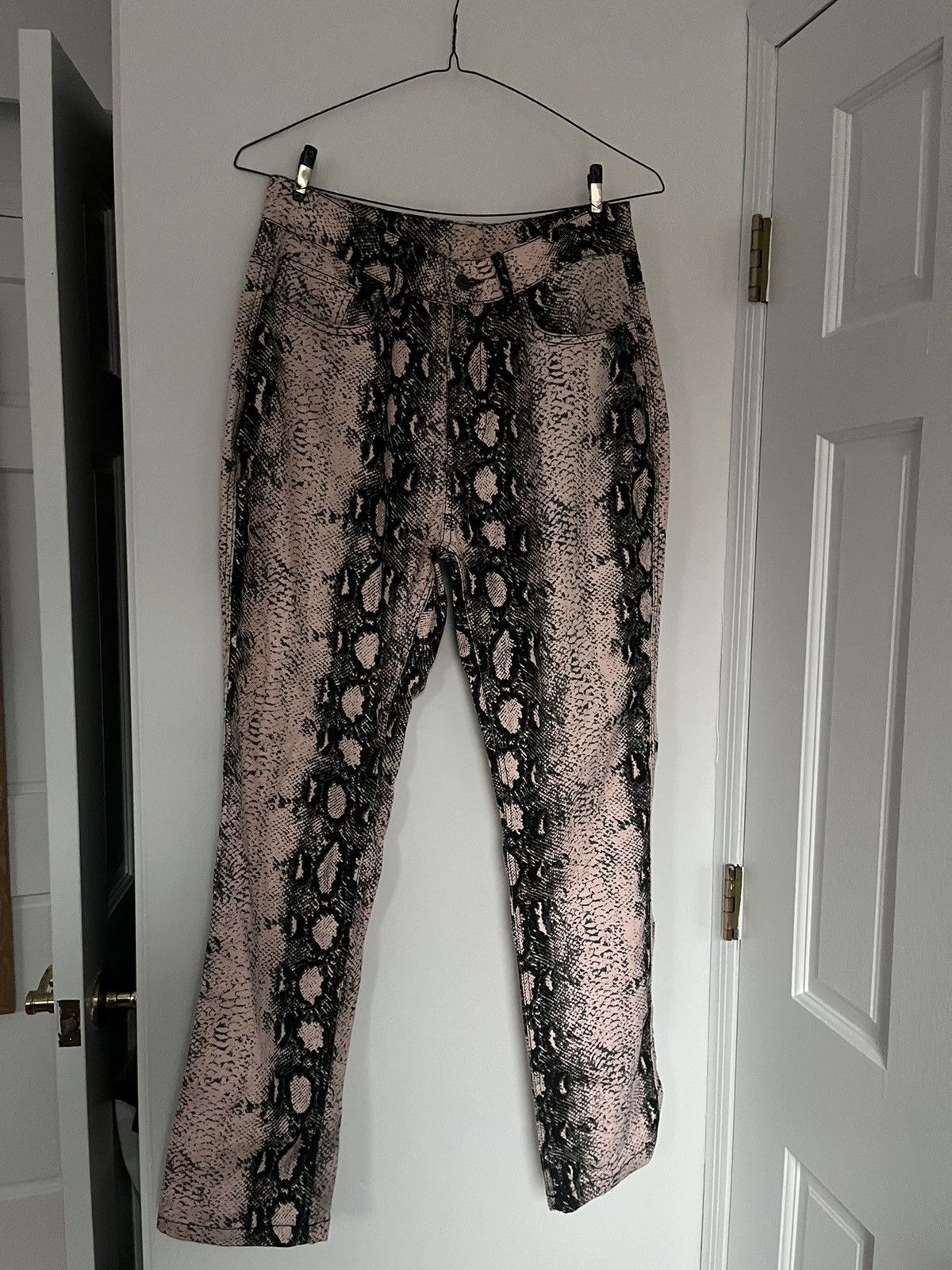 Pleasures Pleasures Snakeskin Pattern Pants Pink Size US 30 / EU 46 - 1 Thumbnail