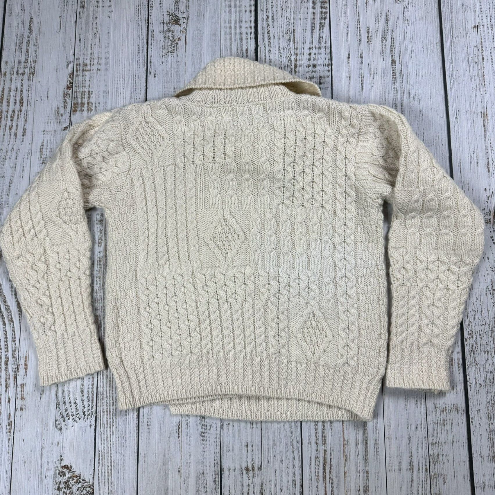 Vintage VINTAGE Aran Crafts Cable Knit Cardigan Sweater Wrap Women’s Size S Ivory Wool Long Sleeve Size S / US 4 / IT 40 - 7 Thumbnail