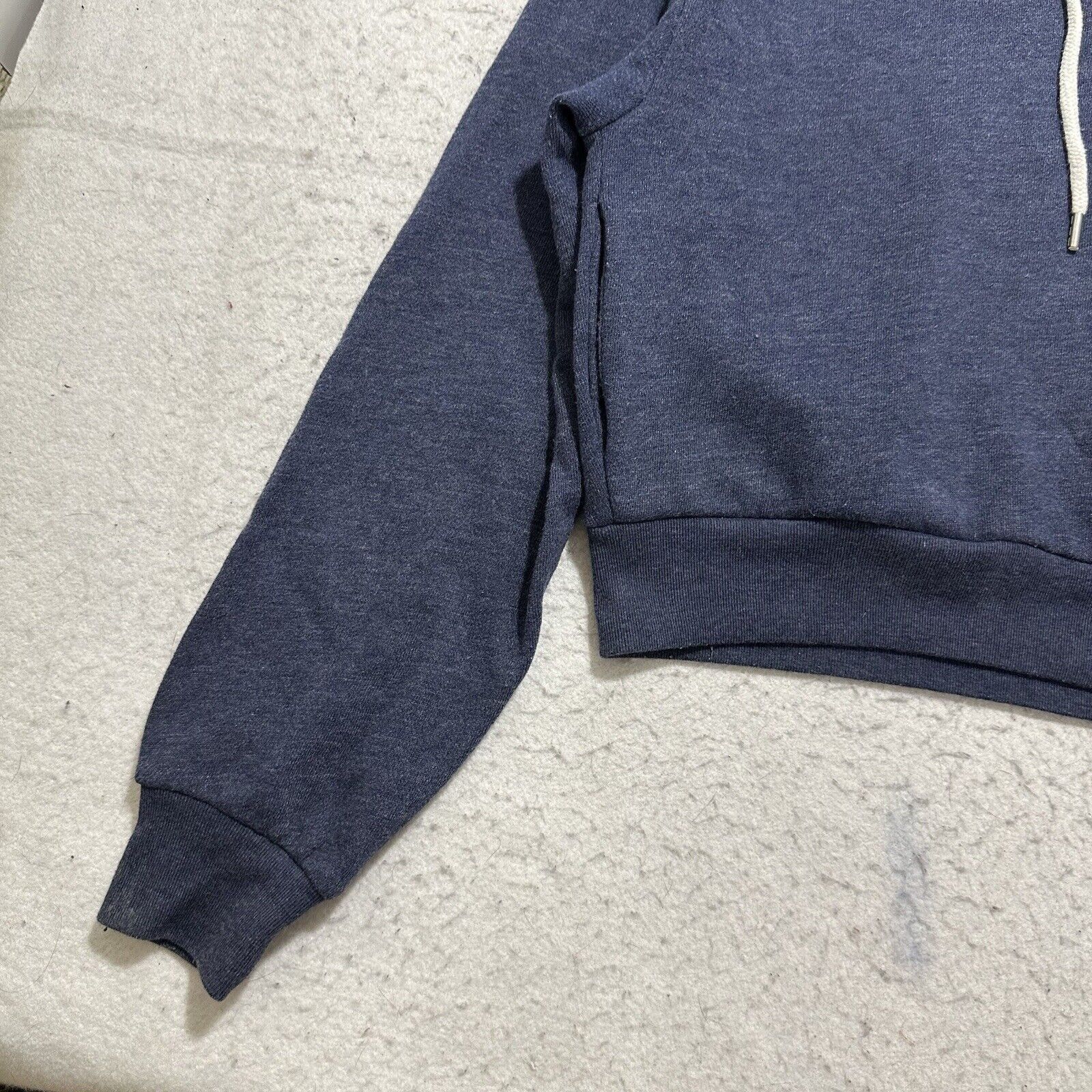 Forever 21 Forever 21 Small Cropped Hoodie Navy Blue Sweatshirt Size S / US 4 / IT 40 - 7 Thumbnail