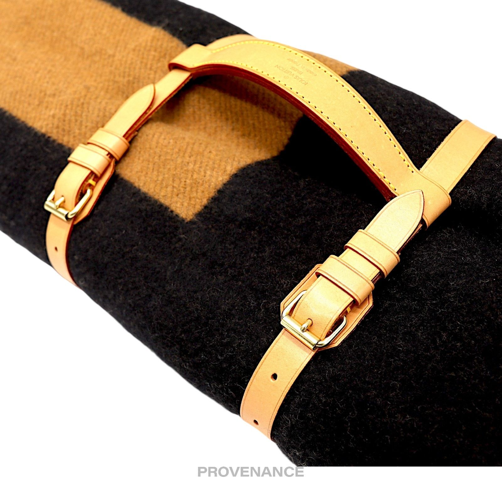 Louis Vuitton 🔴 Louis Vuitton Initials Karakoram Blanket - Wool Cashmere Size ONE SIZE - 7 Thumbnail