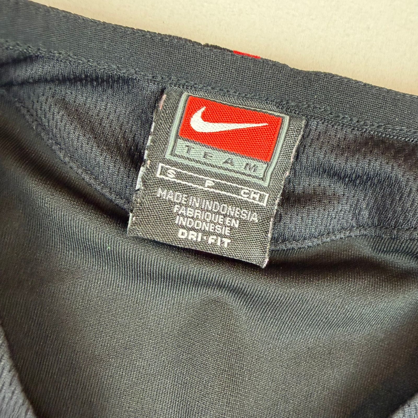 Nike Vintage Nike Dri-Fit Soccer Jersey Small Nike Premier Club Size US S / EU 44-46 / 1 - 5 Thumbnail