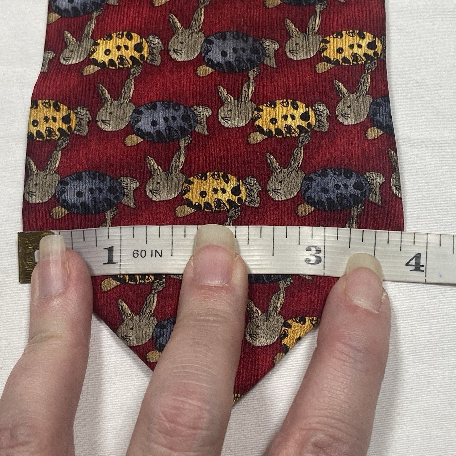 Jos. A. Bank Jos A Bank Silk Tie Miracle Collection Rabbits on Red Size ONE SIZE - 6 Thumbnail