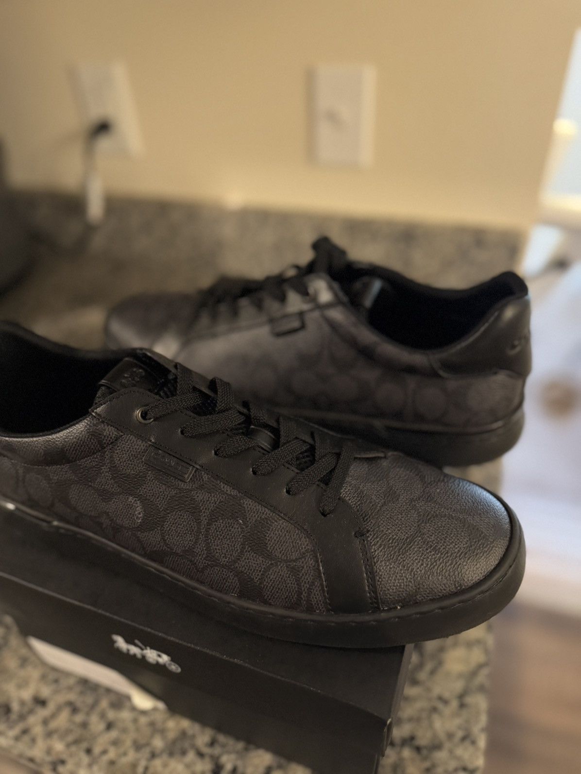 Coach Coach Lowline Low Top Sneaker Signature Black Size 13US Size US 13 / EU 46 - 3 Thumbnail