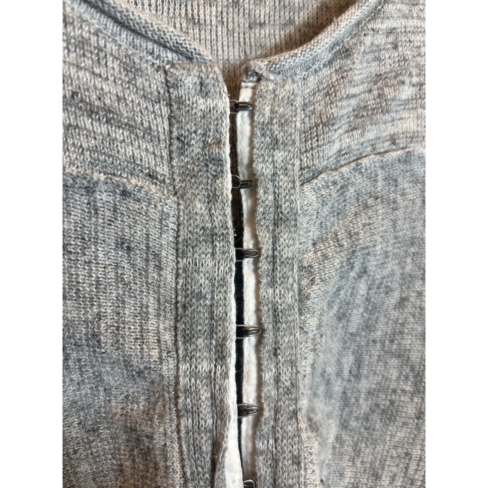 Free People Free People Women’s Small Gray Long Sleeve Full Clasp Gray Sweatshirt Size S / US 4 / IT 40 - 5 Thumbnail