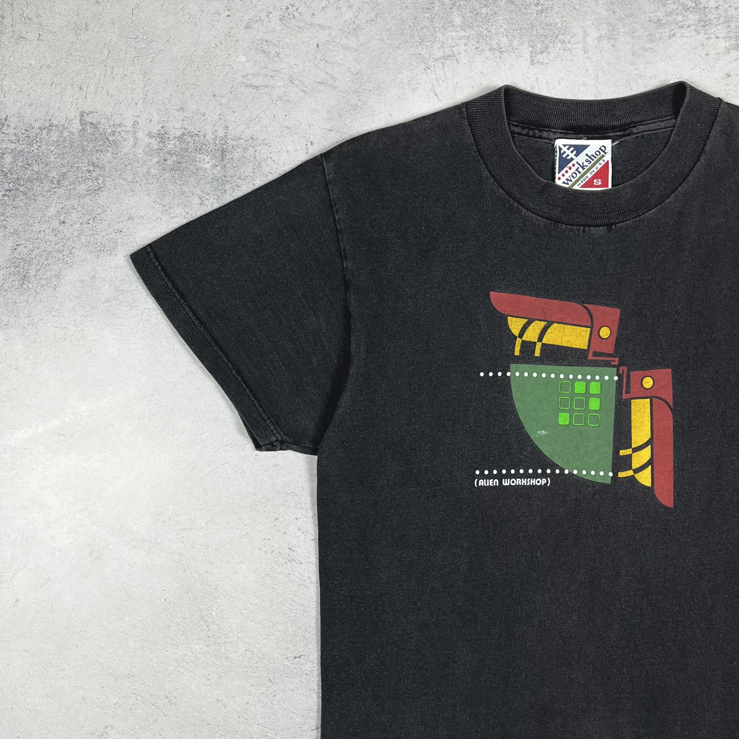 Alien Workshop Vintage Alien Workshop Rare Sunfaded T Shirt 90’s Size US S / EU 44-46 / 1 - 6 Thumbnail
