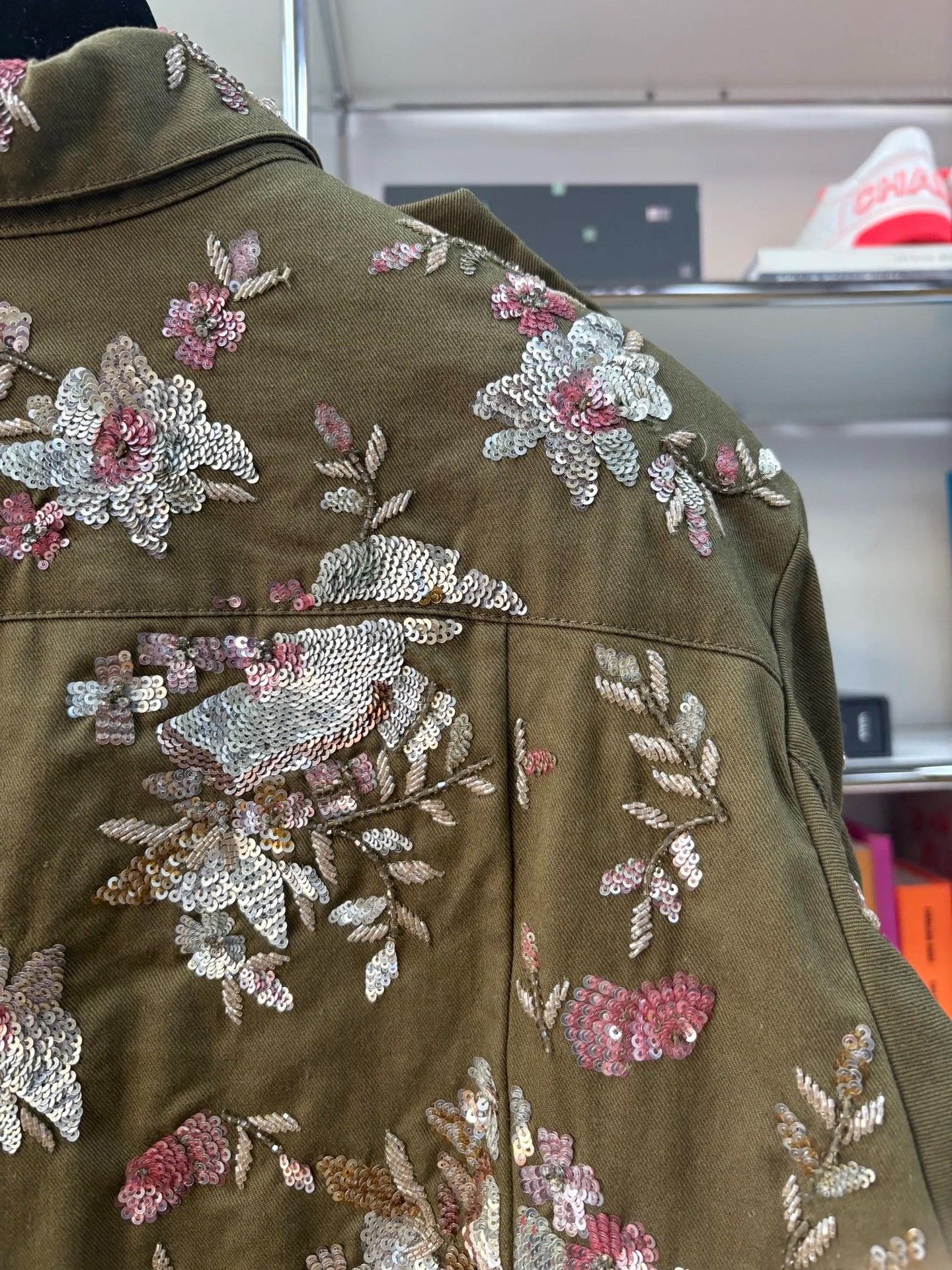 Saint Laurent Paris Saint Laurent Sequin Floral Embroidered Jacket Size S / US 4 / IT 40 - 4 Thumbnail