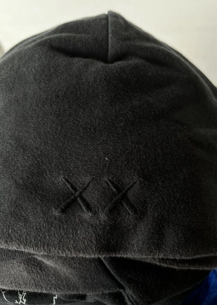 Kaws × Uniqlo Kaws + Uniqlo Sweatshirt Size US S / EU 44-46 / 1 - 2 Thumbnail